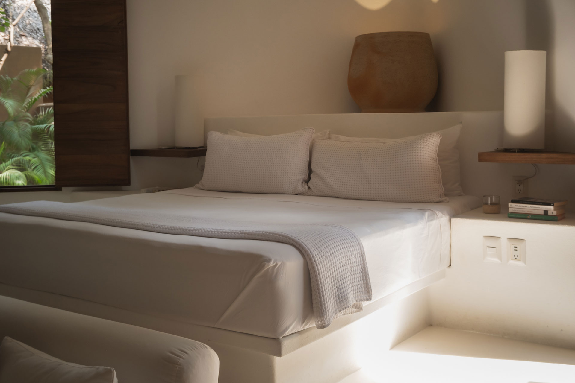 el-palmar_villa_oaxaca-mexico_interior-bed.jpg