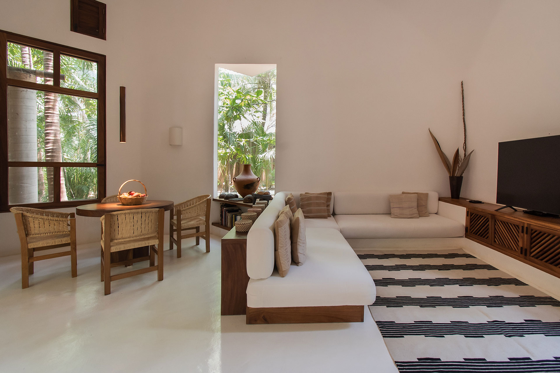 el-palmar_villa_oaxaca-mexico_interior-sofa.jpg