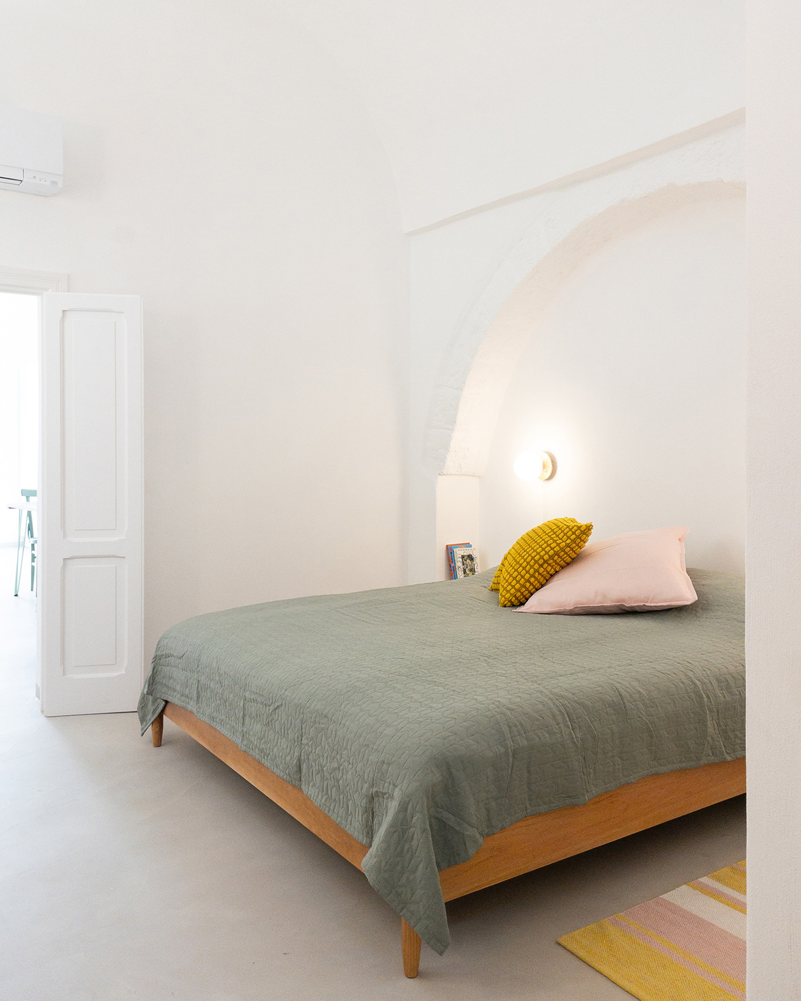 villa-tomeoni_apartment_puglia-italy_interior-bed-room.jpg