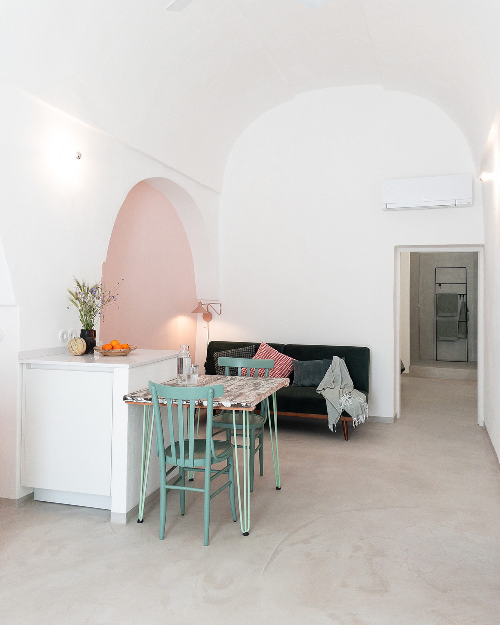 villa-tomeoni_apartment_puglia-italy_interior-space.jpg
