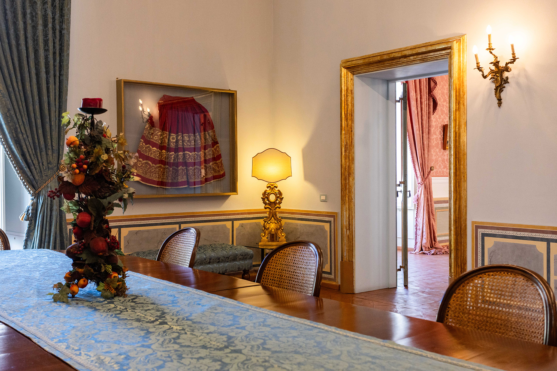 palazzo-sambuca-piano-nobile_apartment_palermo-sicilia-italy_interior-dining.jpg