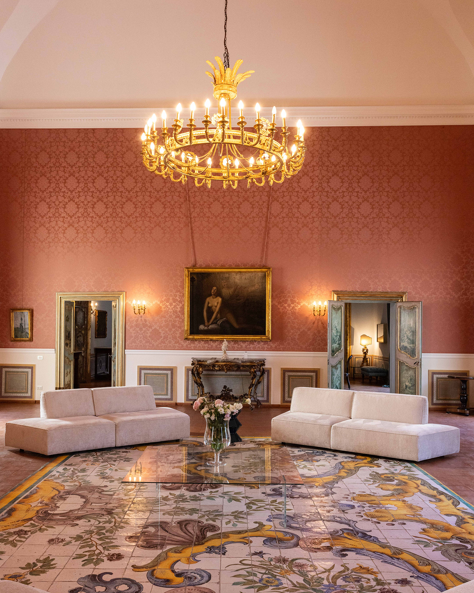 palazzo-sambuca-piano-nobile_apartment_palermo-sicilia-italy_interior-sofa.jpg