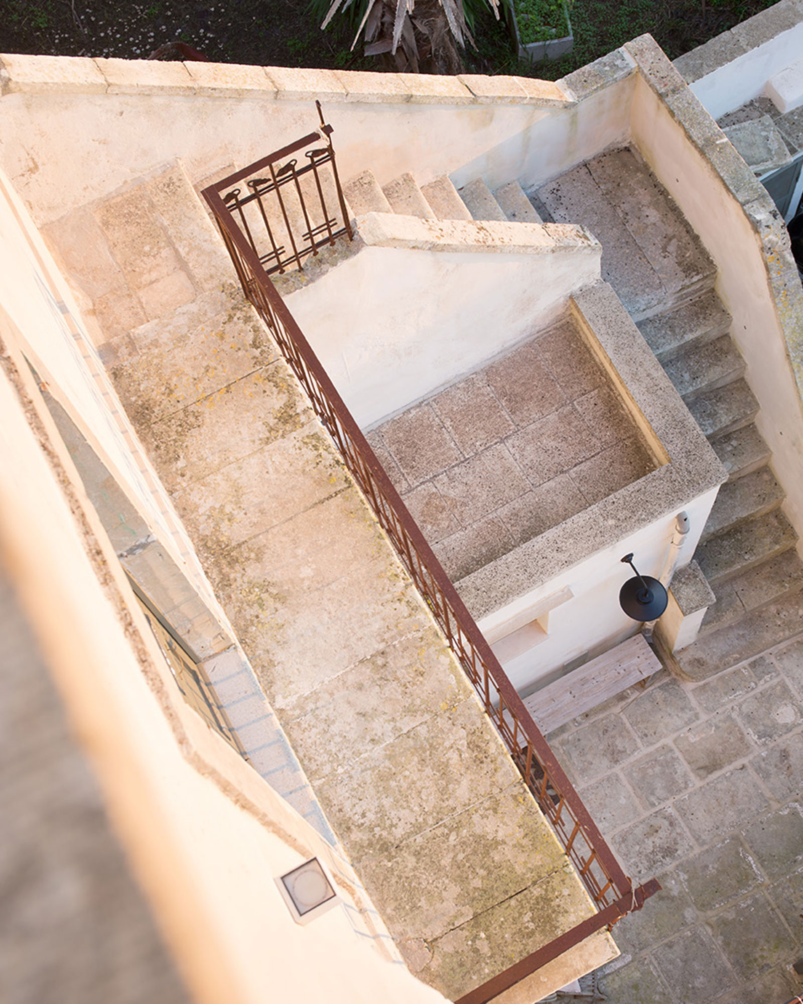 dimora-salento-dreams_villa_lecce-italy_exterior-stairs-top-view.jpg