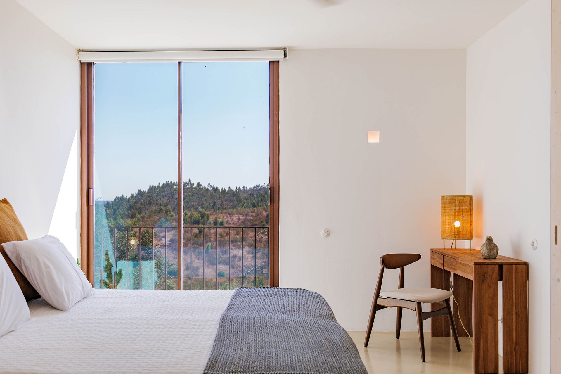 villa-quail_villa_setuabal-portugal_interior-bedroom.jpg