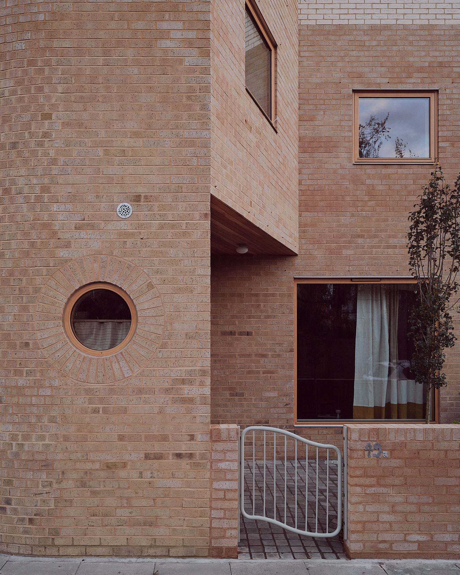 runda_house_london-uk_exterior-facade-detail.jpg