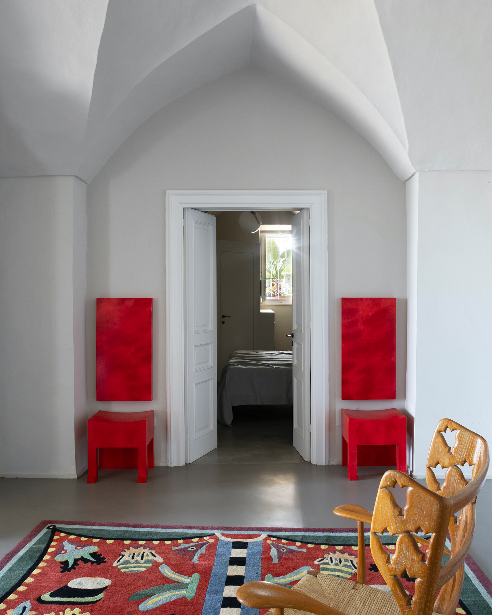 villa-jolanda_villa_puglia-italy_interior-chair.jpg