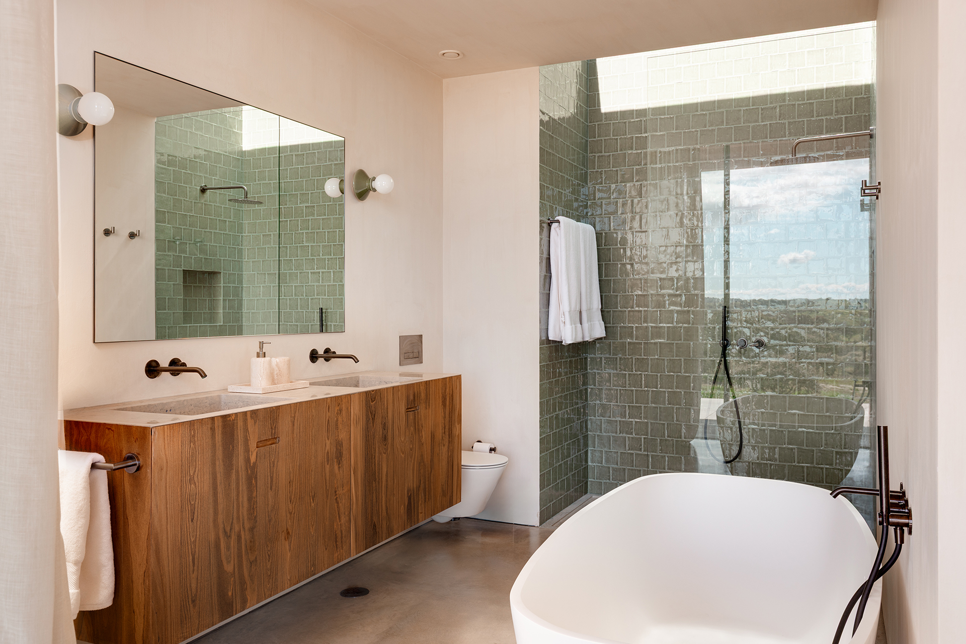casa-lumi_villa_setubal-portugal_interior-bathroom.jpg