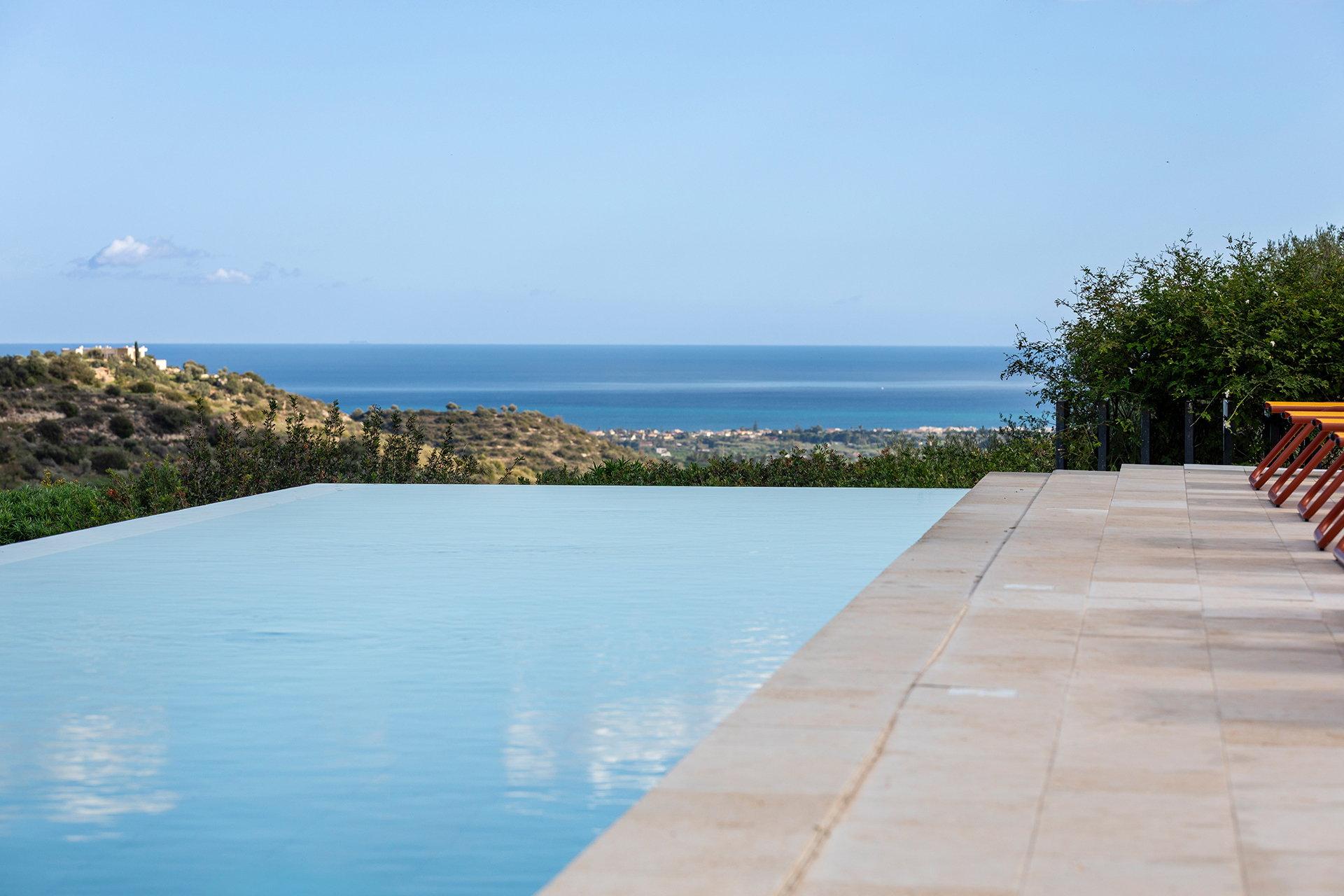 villa-adesso_villa_sicily-italy_exterior-pool-view.jpg
