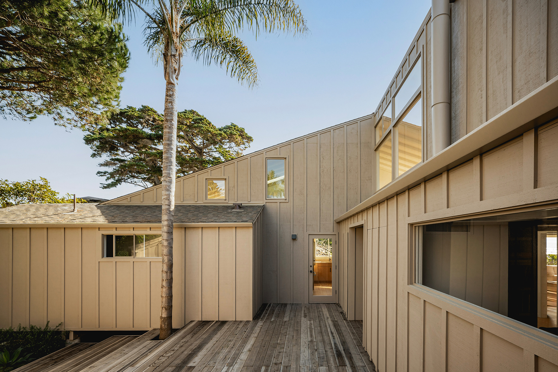 the-point-at-rincon_beachhouse_california-usa_exterior-facade-side.jpg
