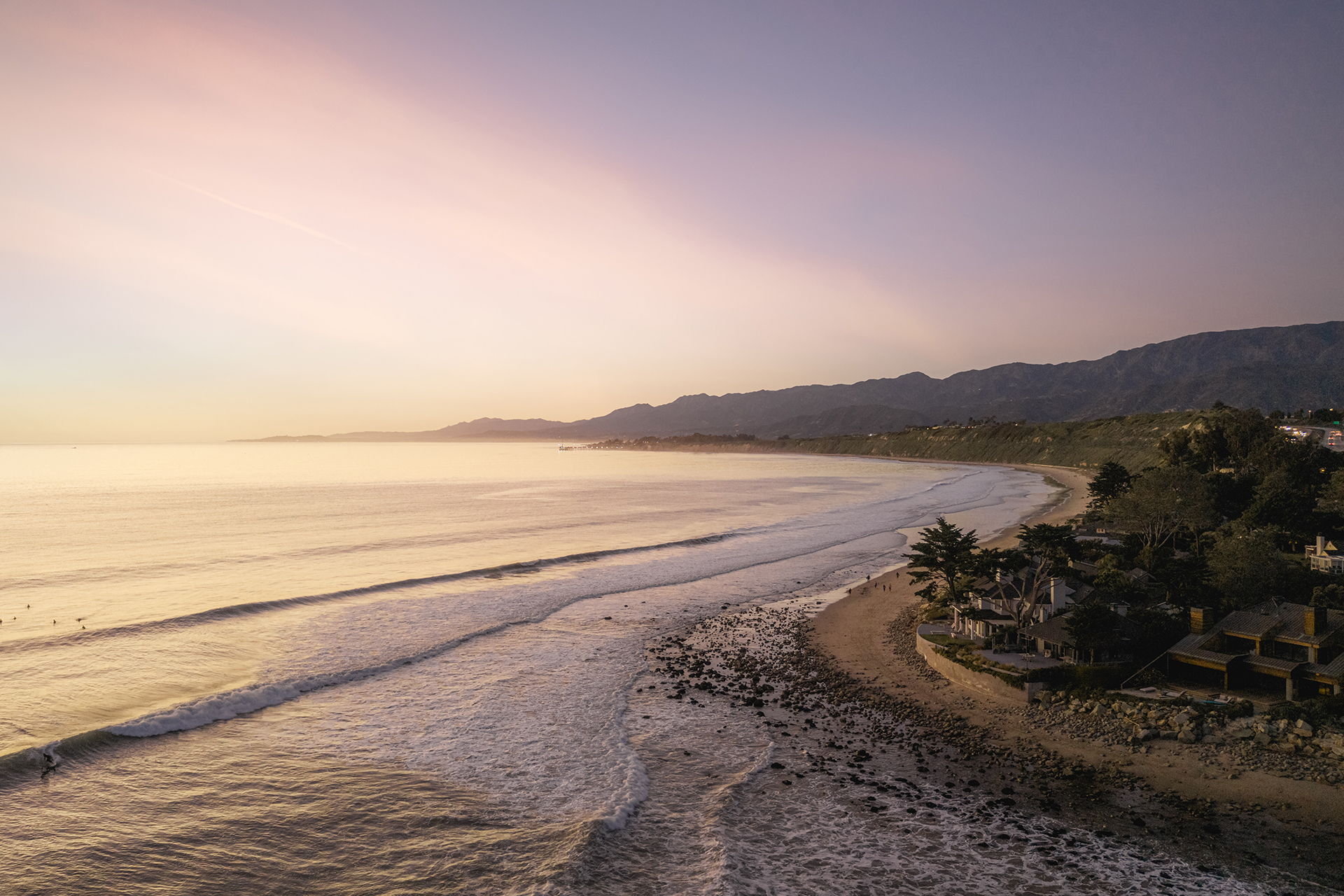 the-point-at-rincon_beachhouse_california-usa_exterior-sunset.jpg