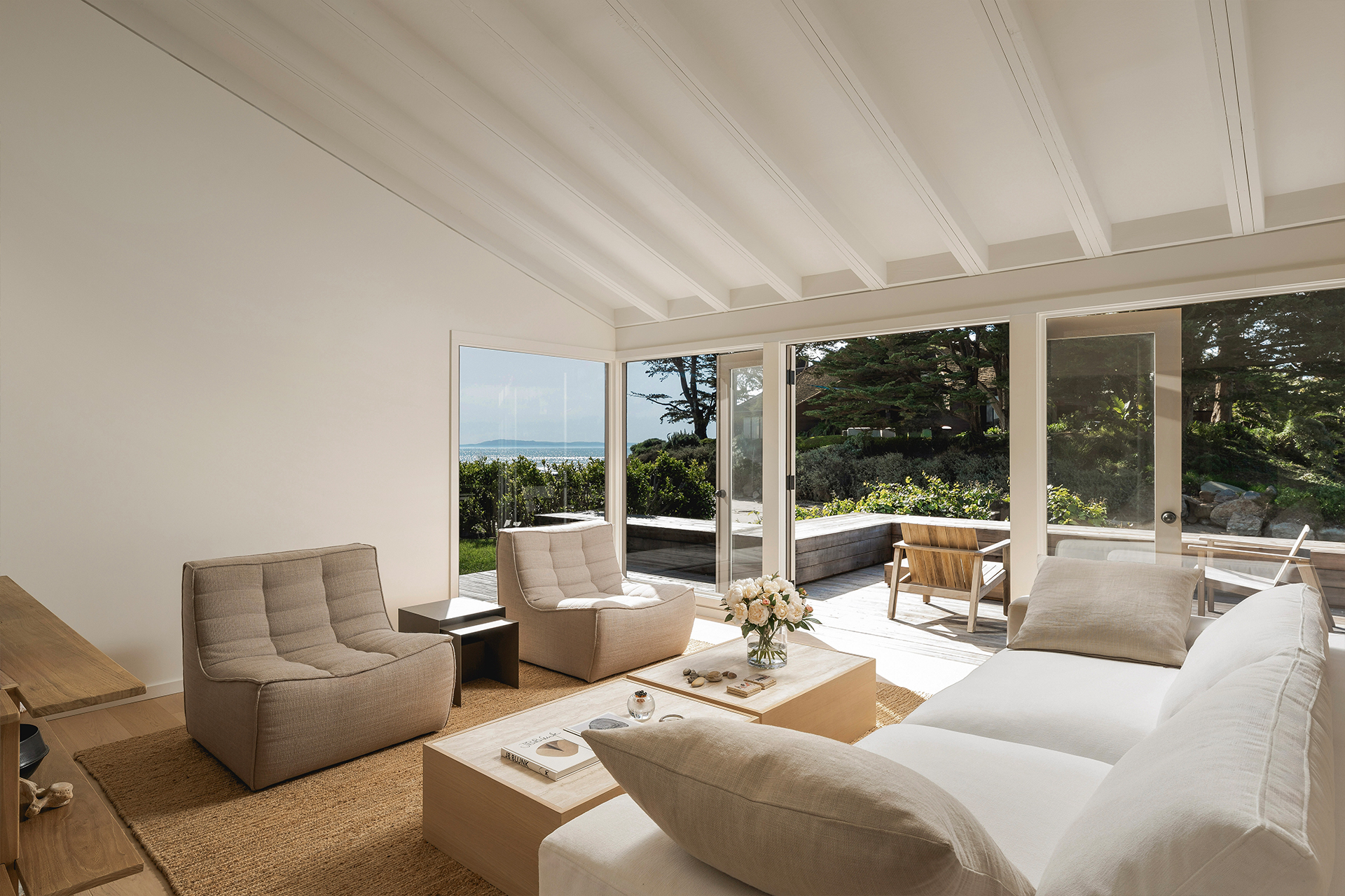 the-point-at-rincon_beachhouse_california-usa_interior-space.jpg