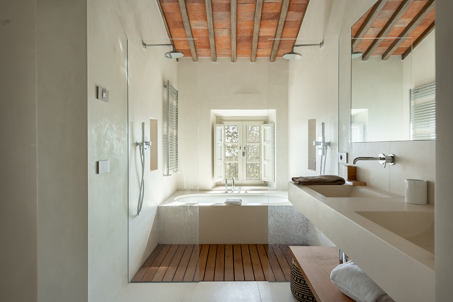 la-rocca-by-boutique_farmhouse_tuscany-italy_interior-bathroom-design.jpg