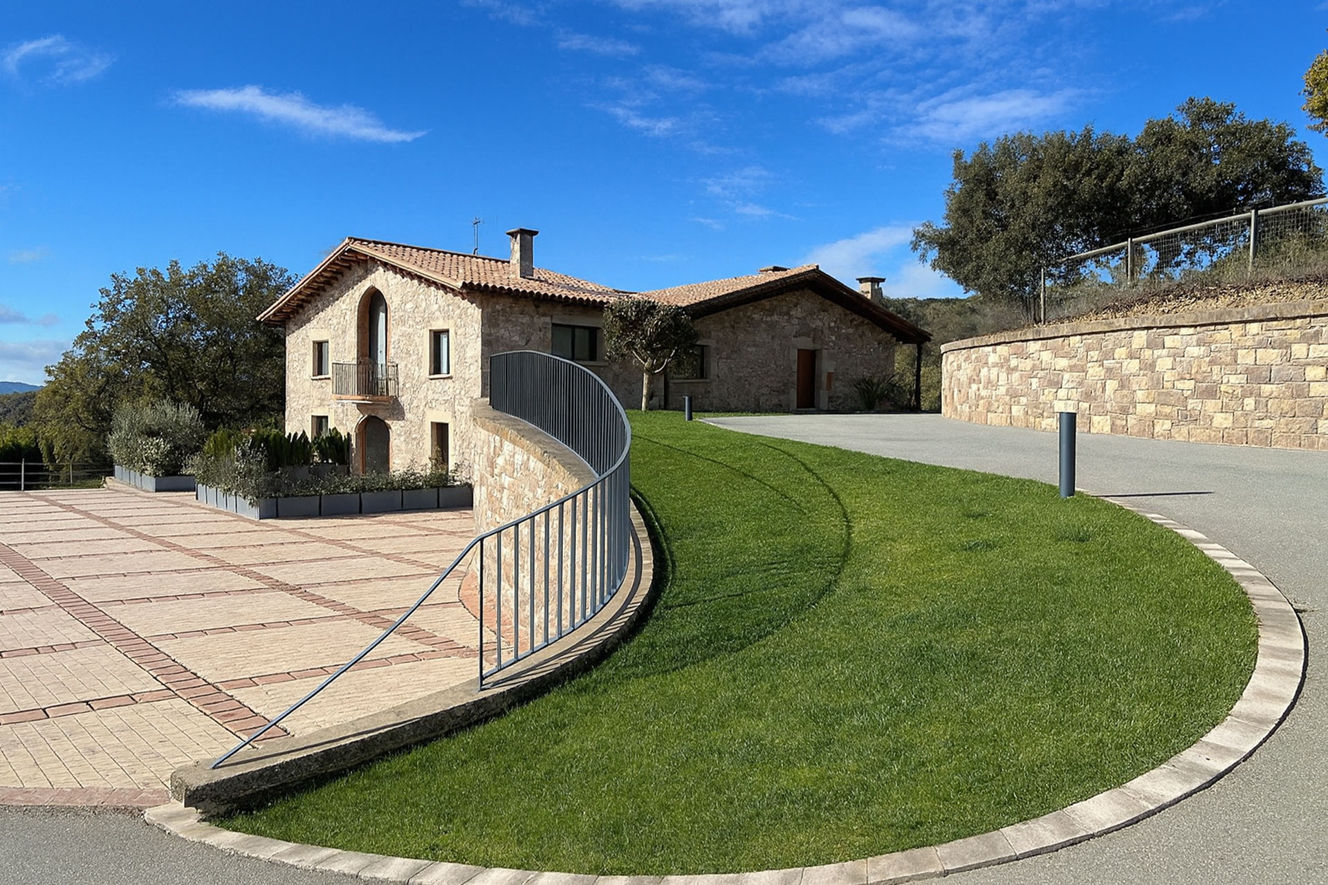 mas-summit_villa_catalonia-spain_exterior.jpg