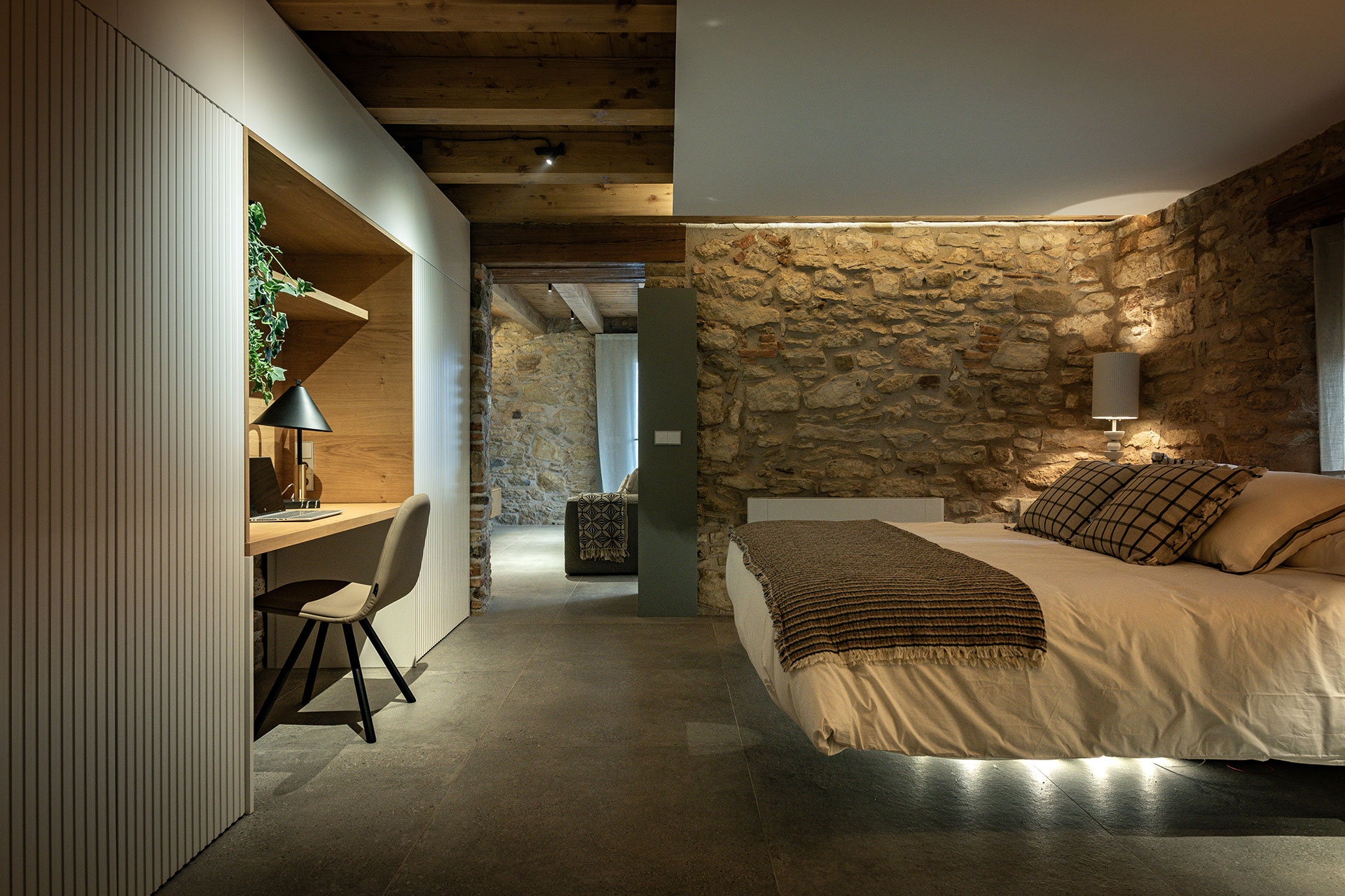mas-summit_villa_catalonia-spain_interior-bedroom.jpg
