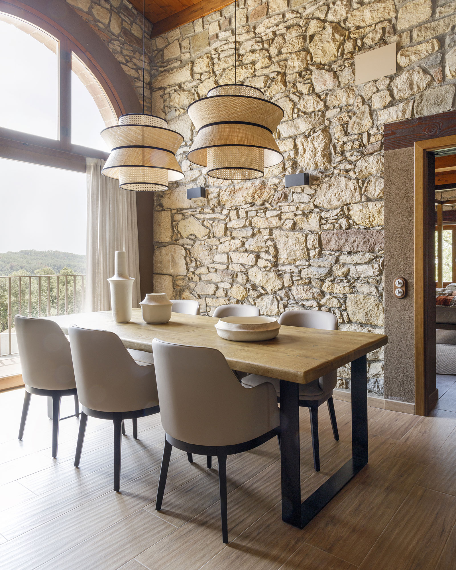 mas-summit_villa_catalonia-spain_interior-dining-table.jpg