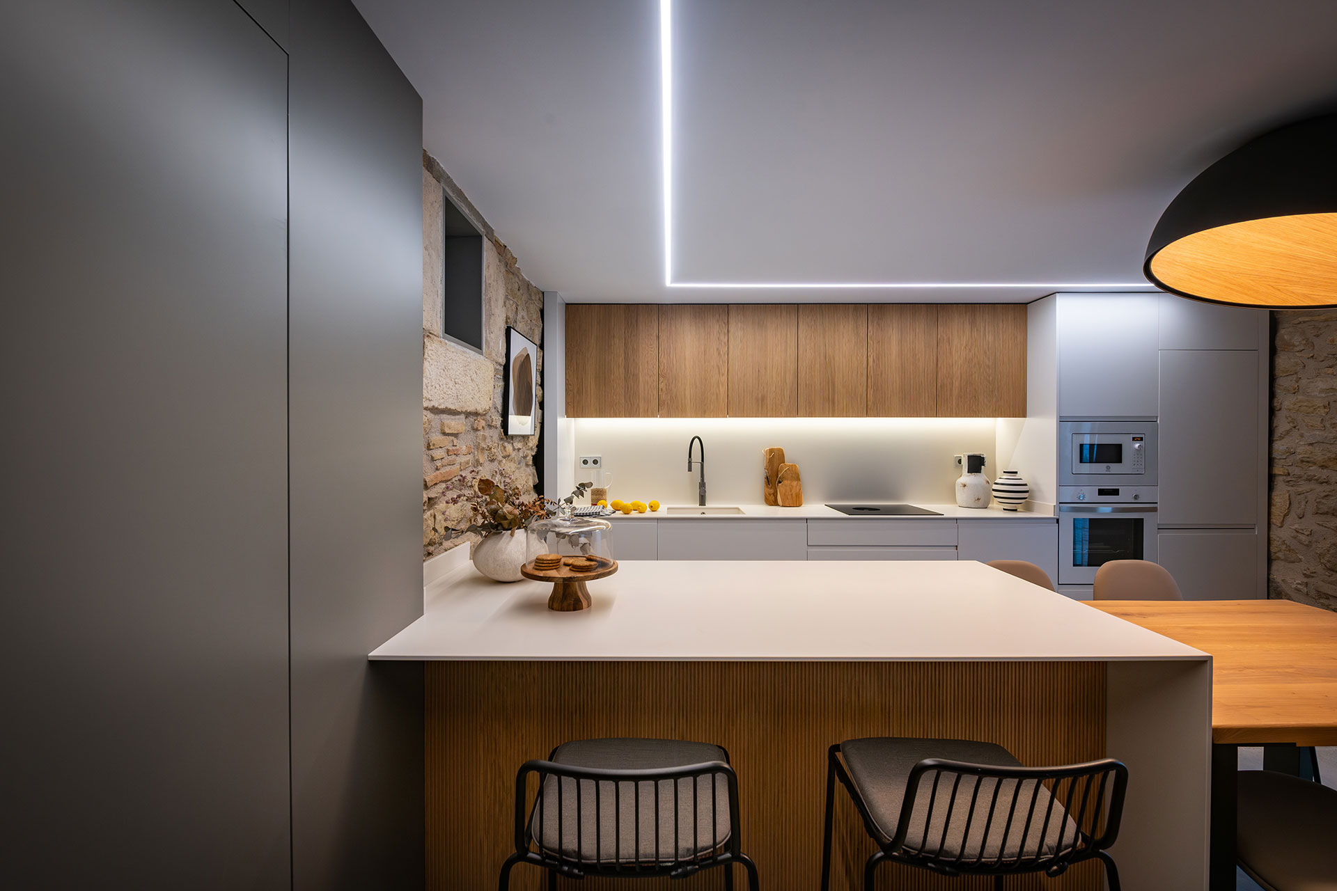 mas-summit_villa_catalonia-spain_interior-kitchen.jpg