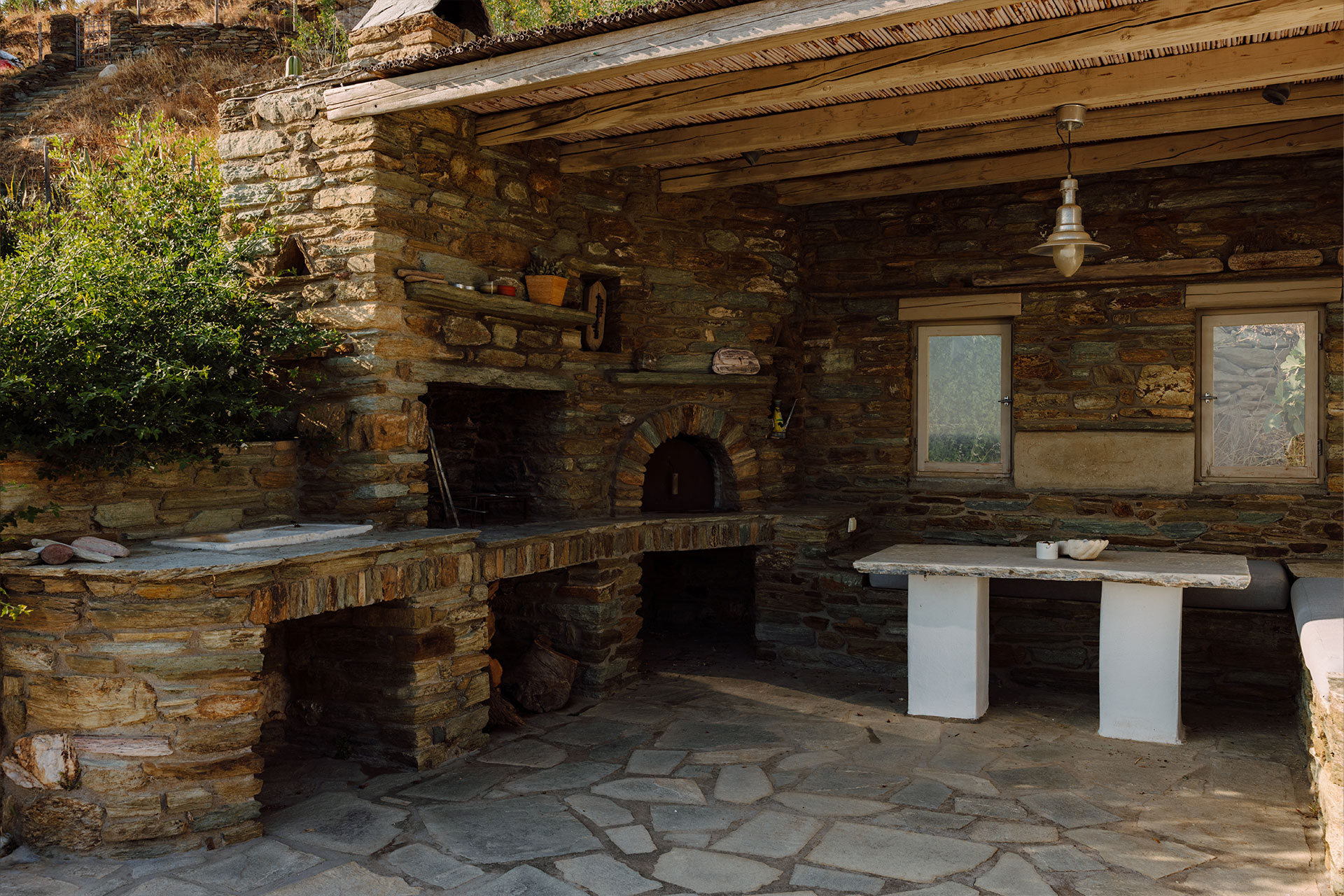 villa-riza_villa_andros-greece_exterior-kitchen.jpg
