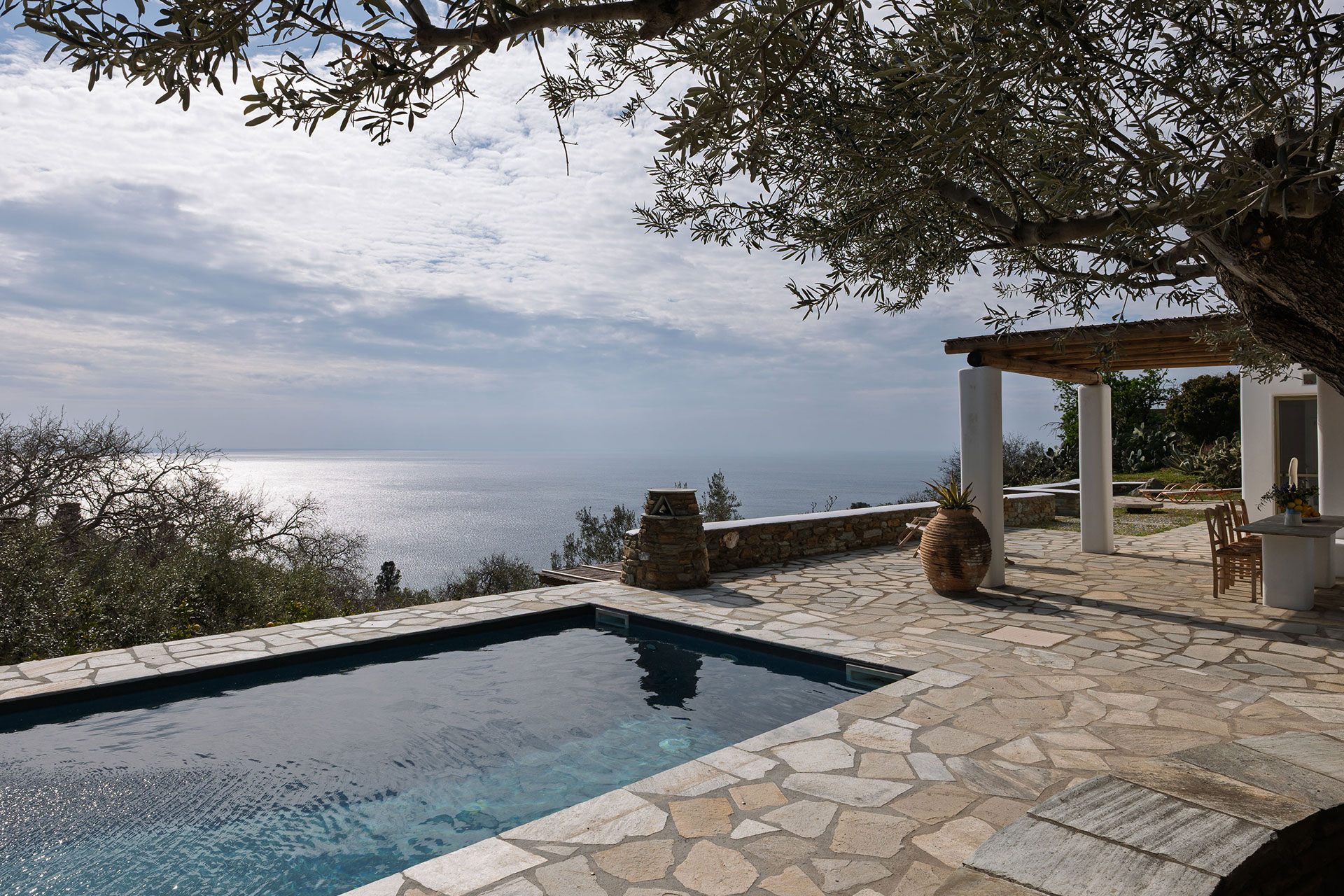 villa-riza_villa_andros-greece_exterior-pool-view.jpg