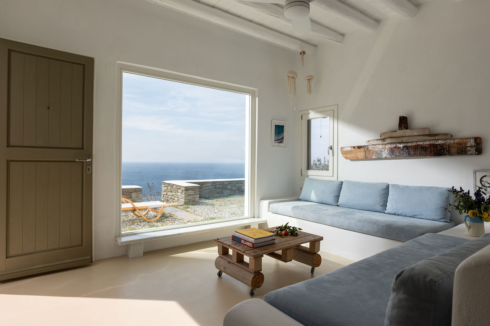villa-riza_villa_andros-greece_interior.jpg