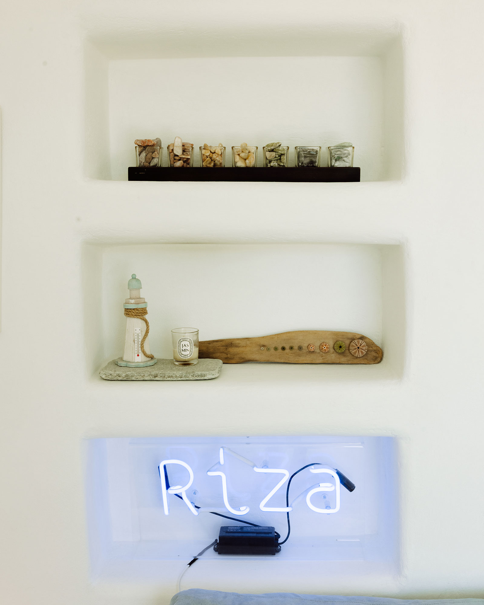 villa-riza_villa_andros-greece_interior-detail-riza.jpg