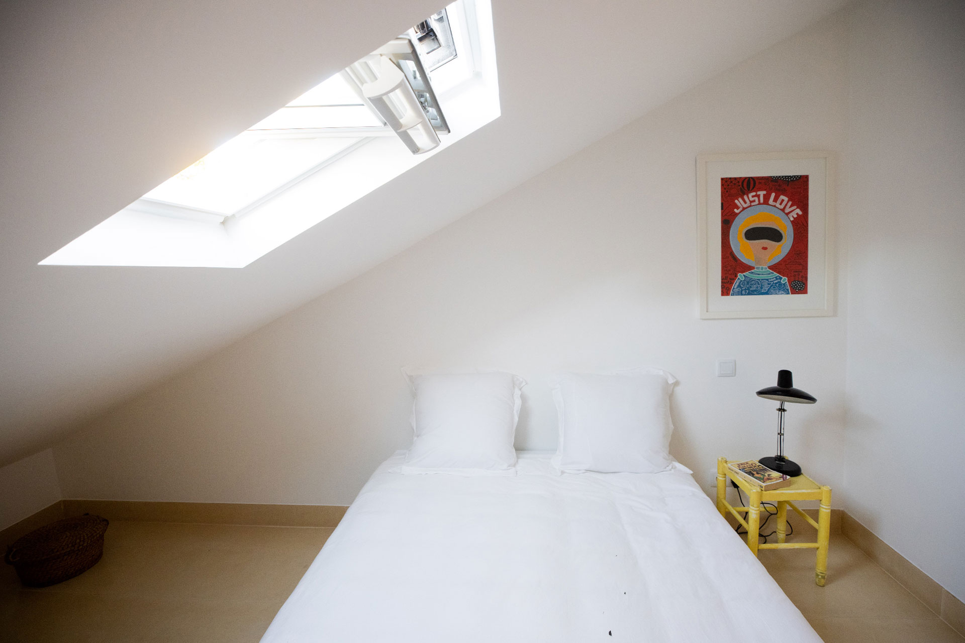 casa-cigogne_townhouse_melides-setubal-portugal_interior-bed-room.jpg