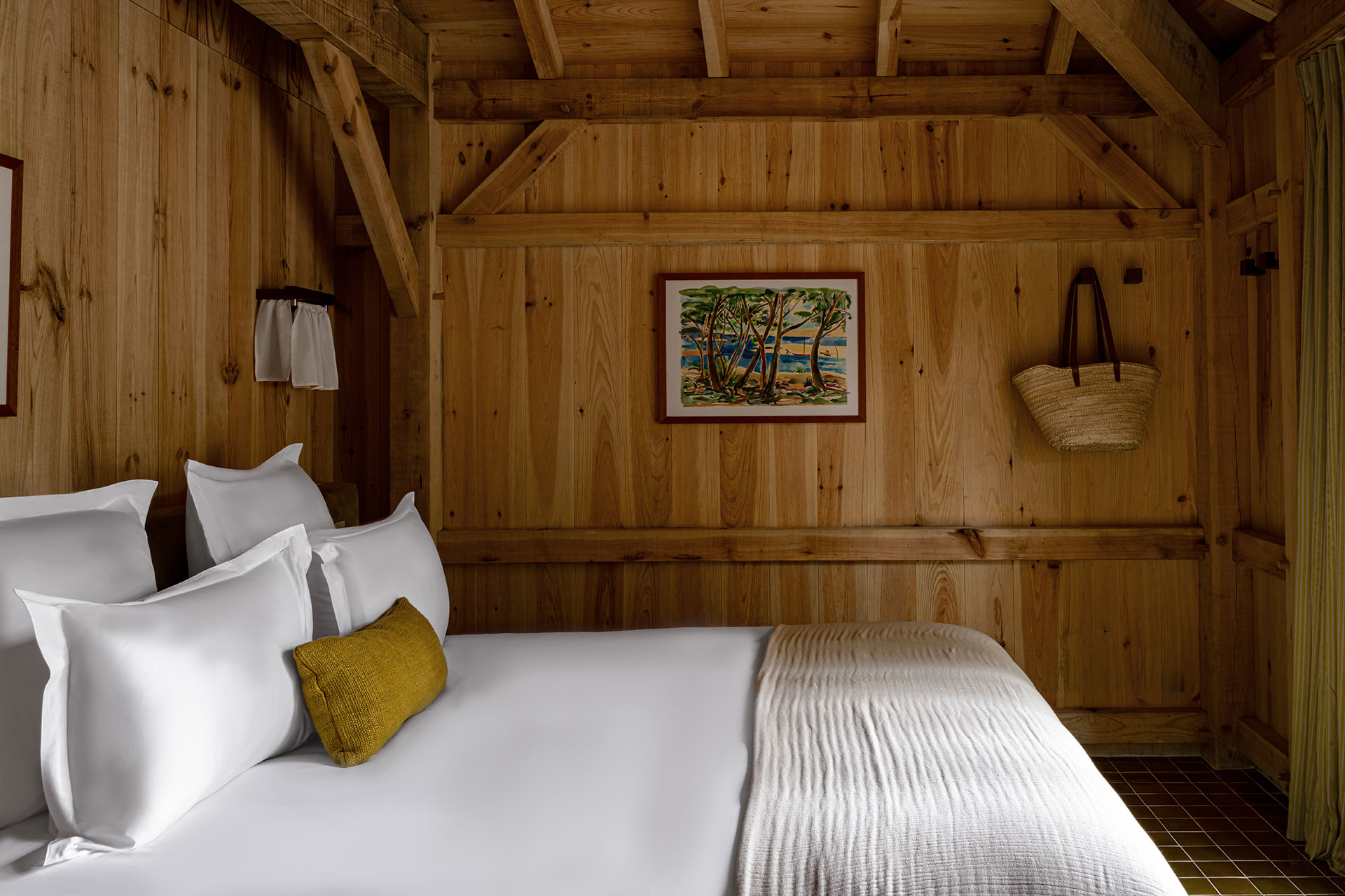 le-coeur-du-ferret_villa_Nouvelle-Aquitaine-france_interior-bed-room-space.jpg