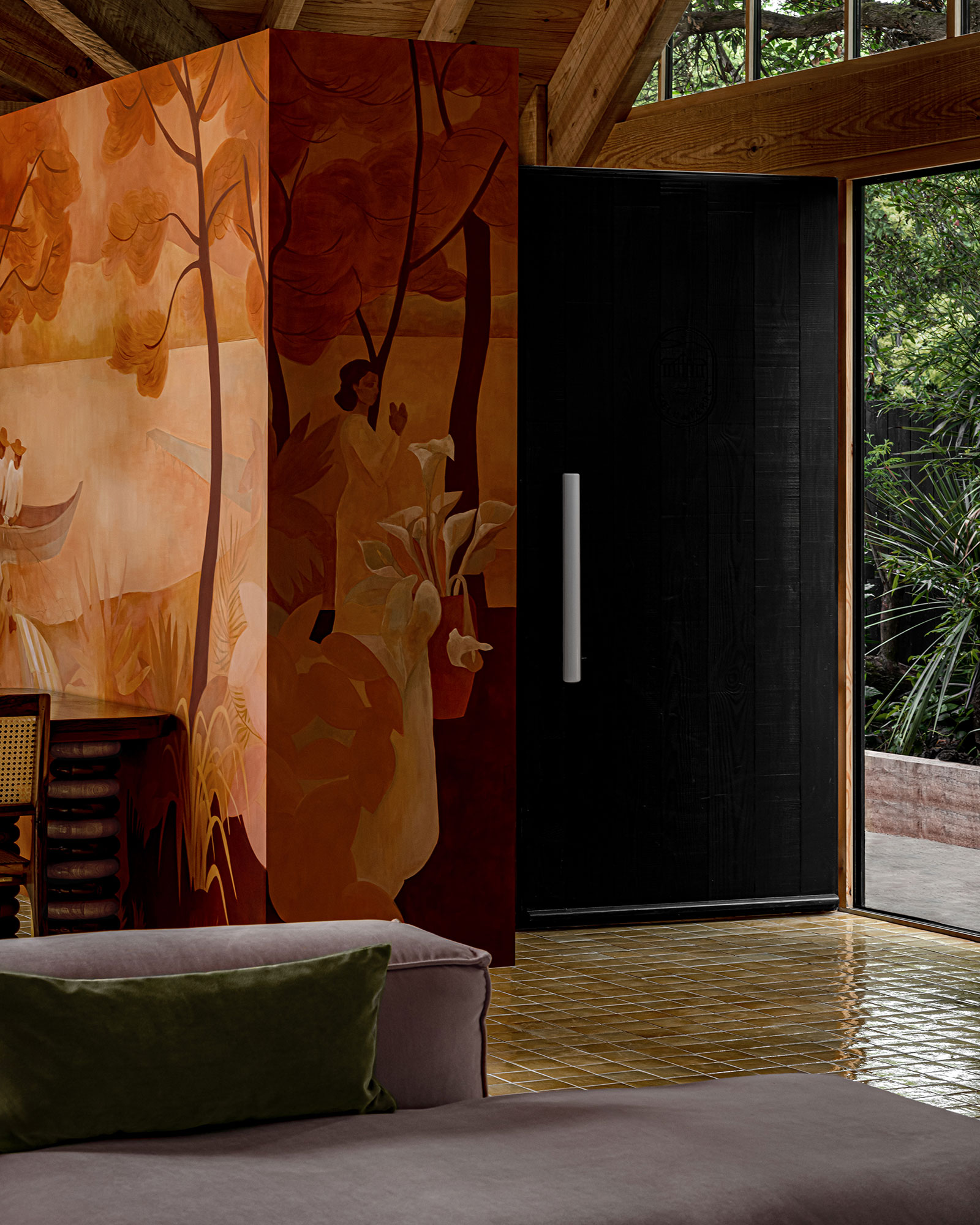 le-coeur-du-ferret_villa_Nouvelle-Aquitaine-france_interior-door.jpg