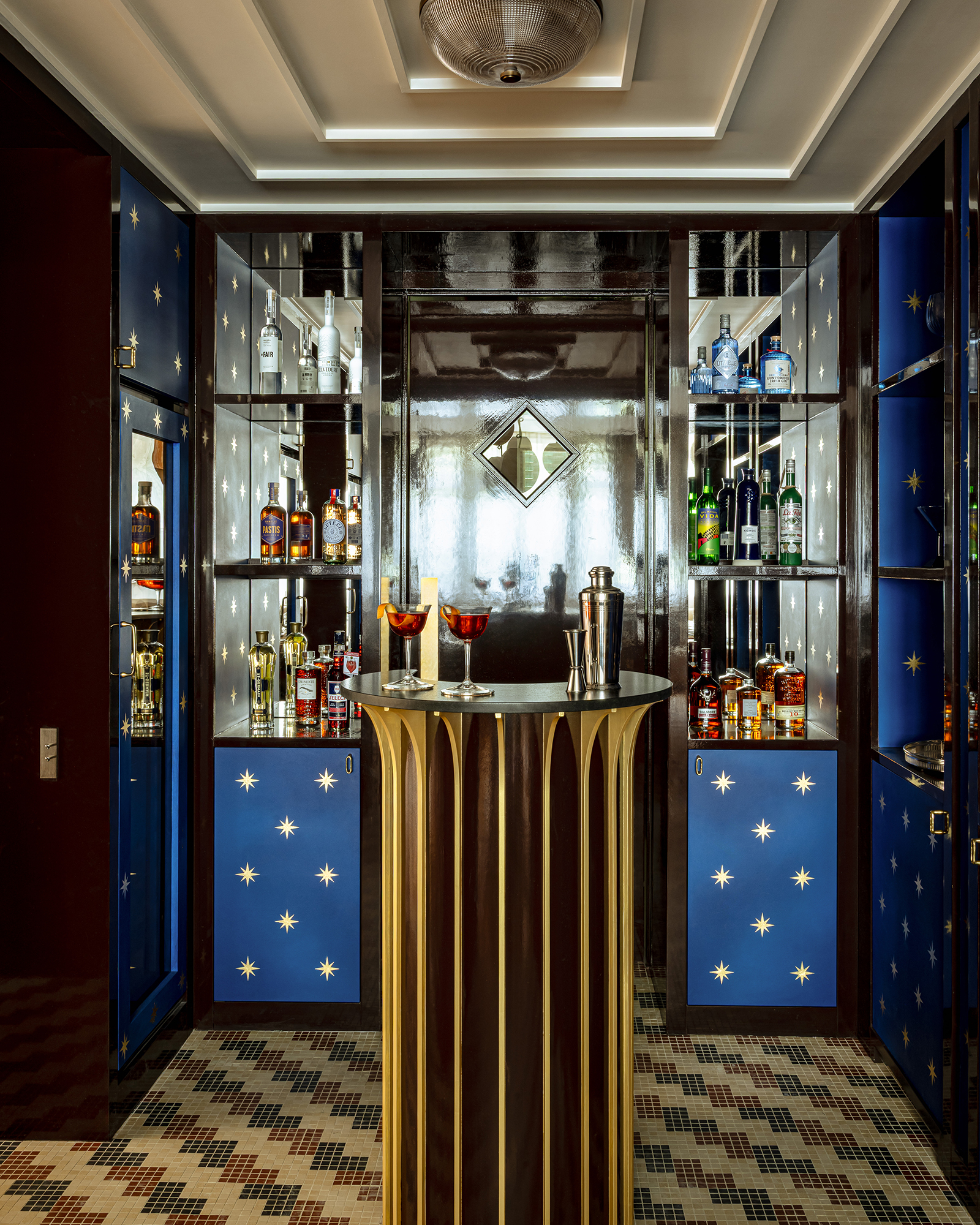 villa-junot_townhouse_Île-de-France-paris_interior-bar-design.jpg