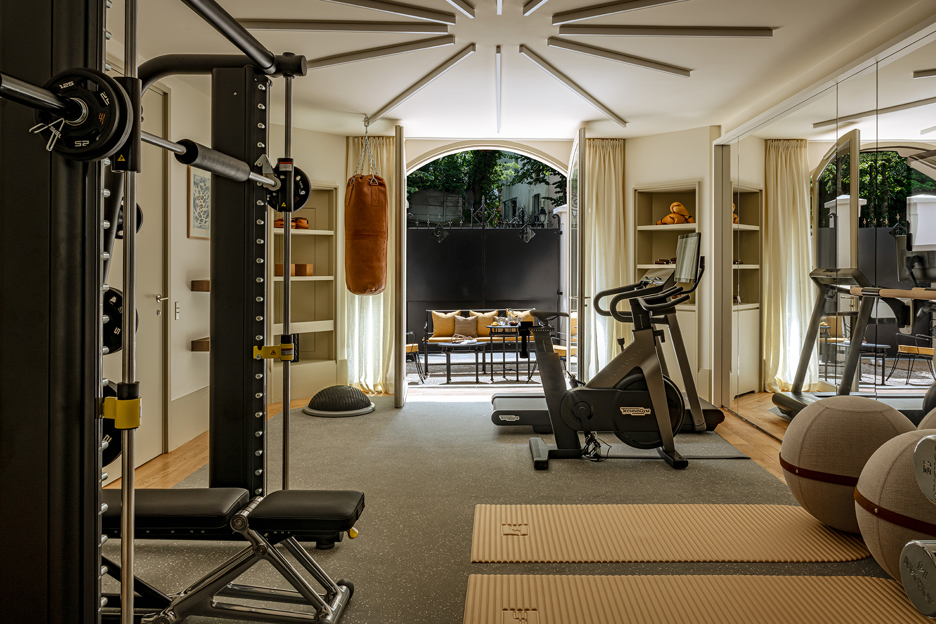villa-junot_townhouse_Île-de-France-paris_interior-gym.jpg