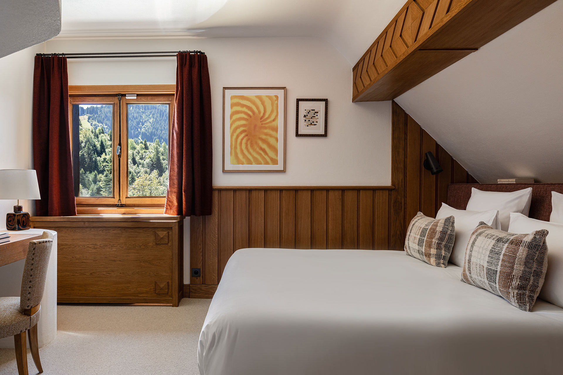 chalet-le-sarto_chalet_Megève-france_interior-bedroom-space.jpg