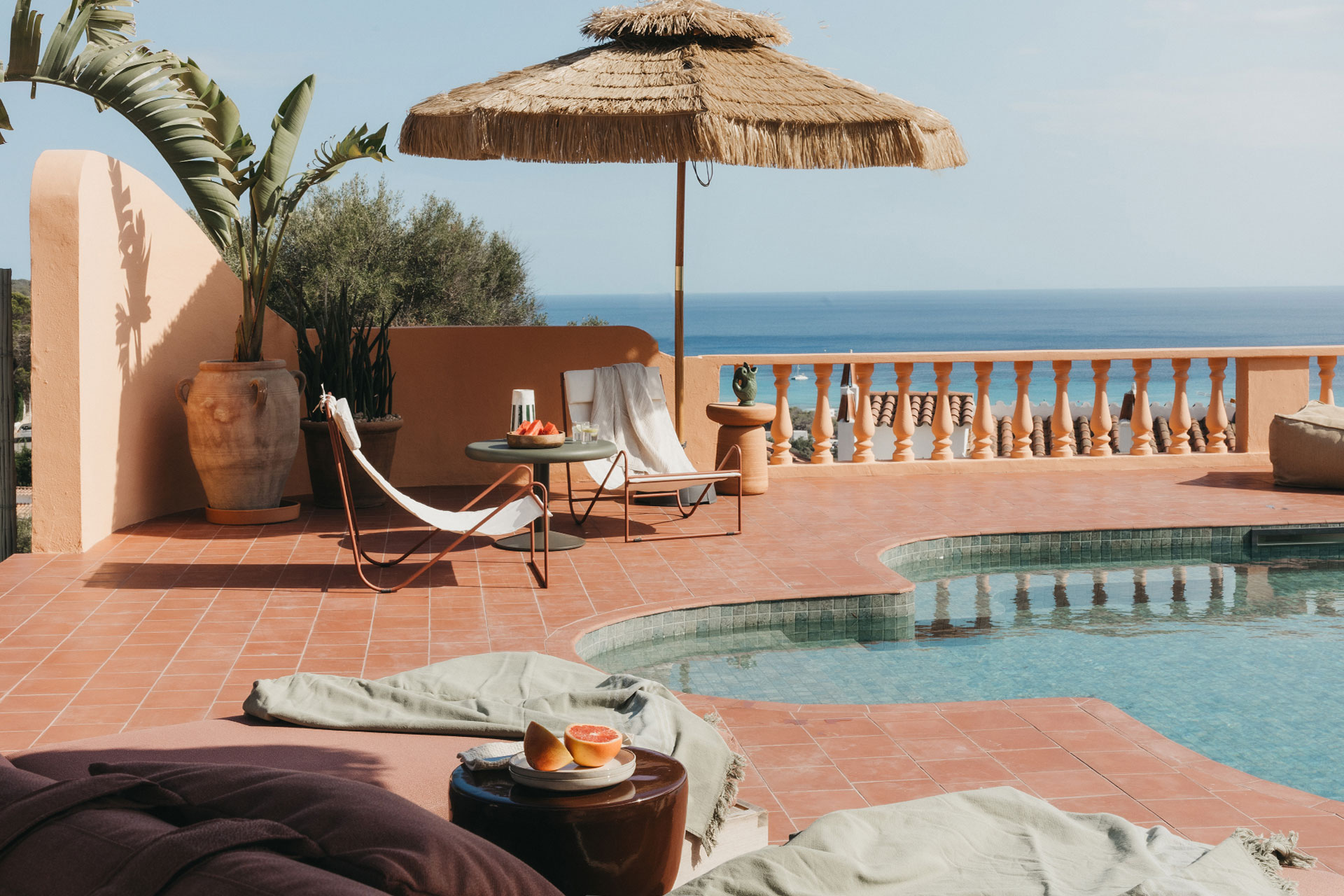el-puente-al-amor_villa_menorca-spain_exterior-detail.jpg