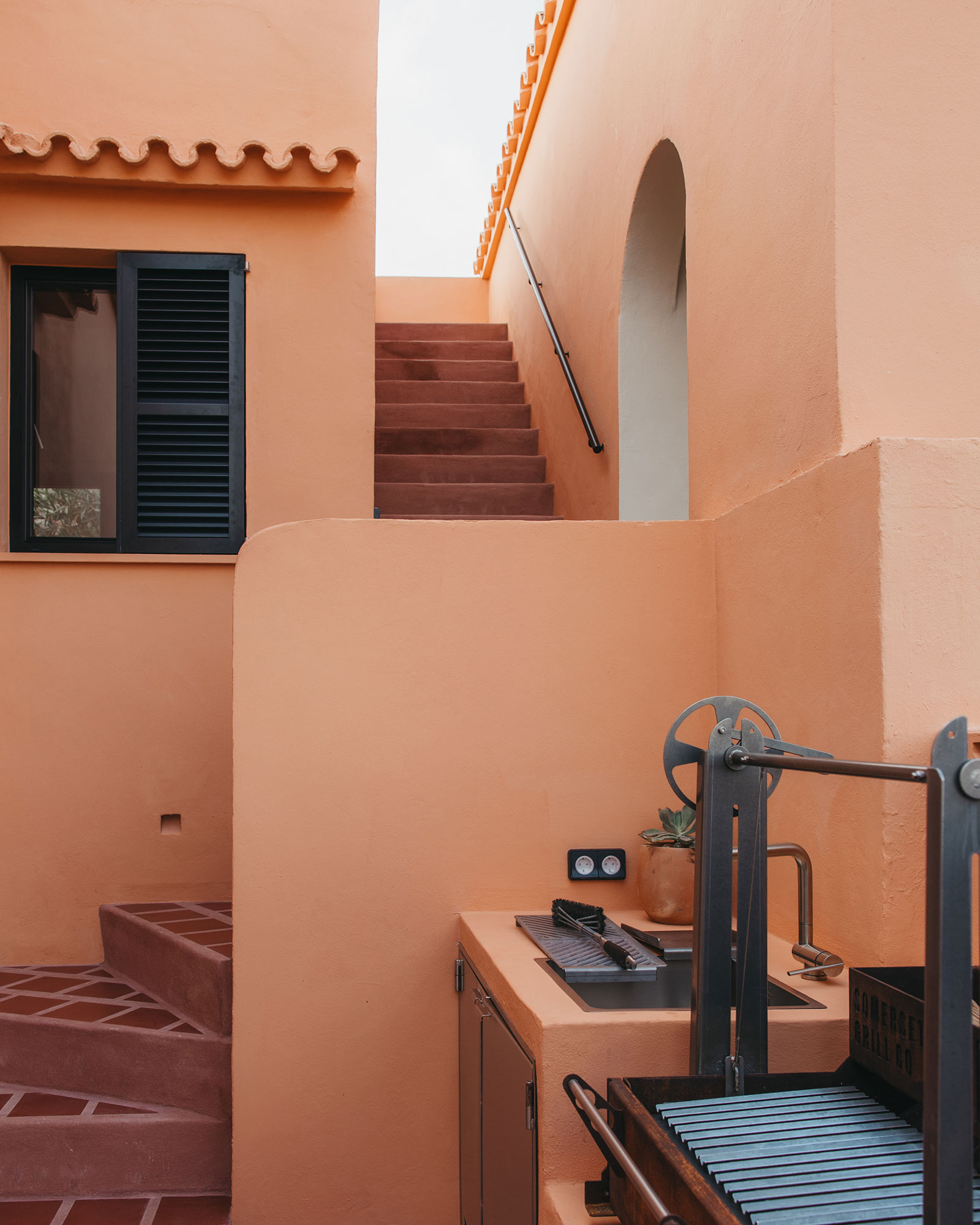 el-puente-al-amor_villa_menorca-spain_exterior-stairs.jpg