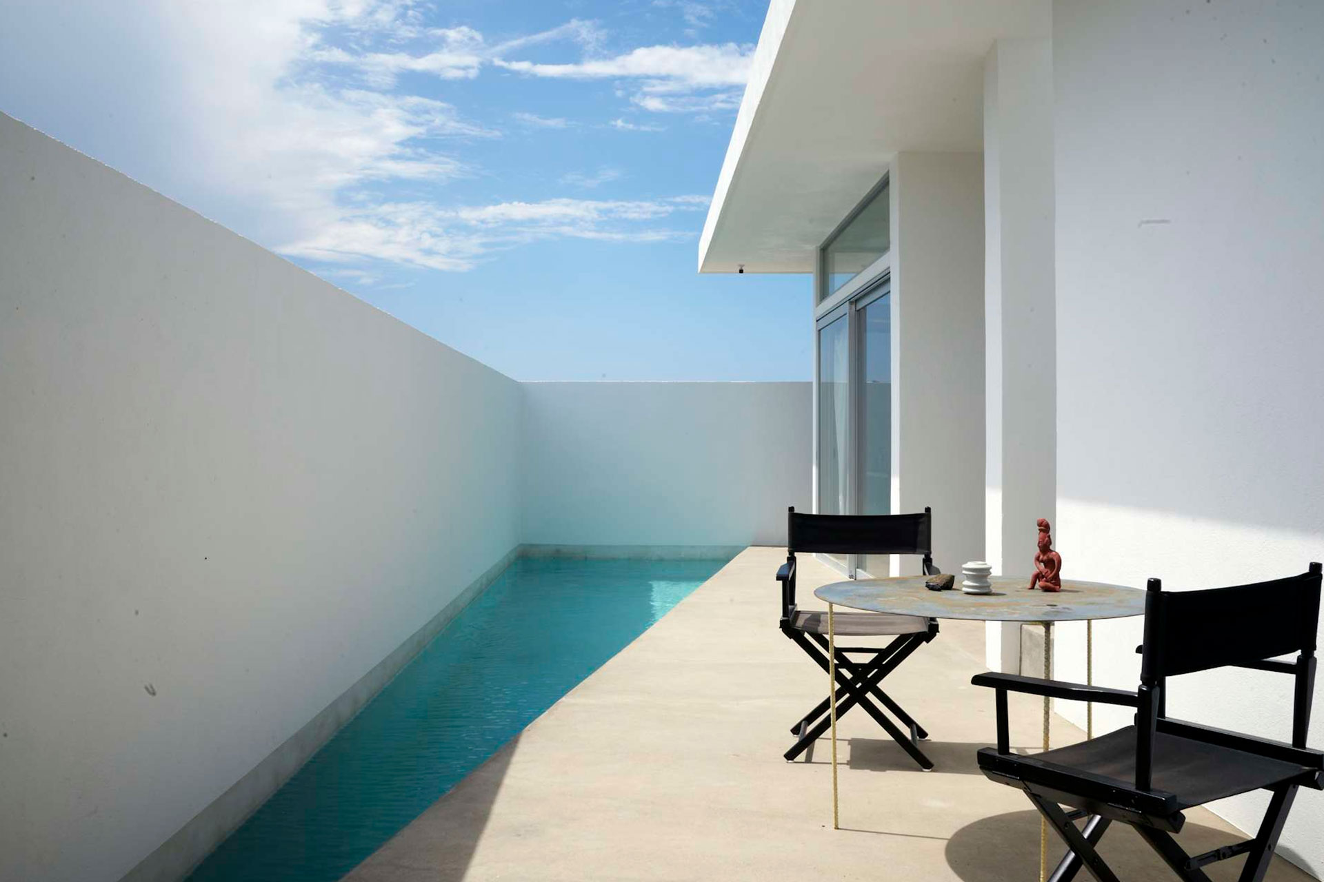 casa-nada_villa_todos-santos-baja-california-sur-mexico_exterior-pool.jpg