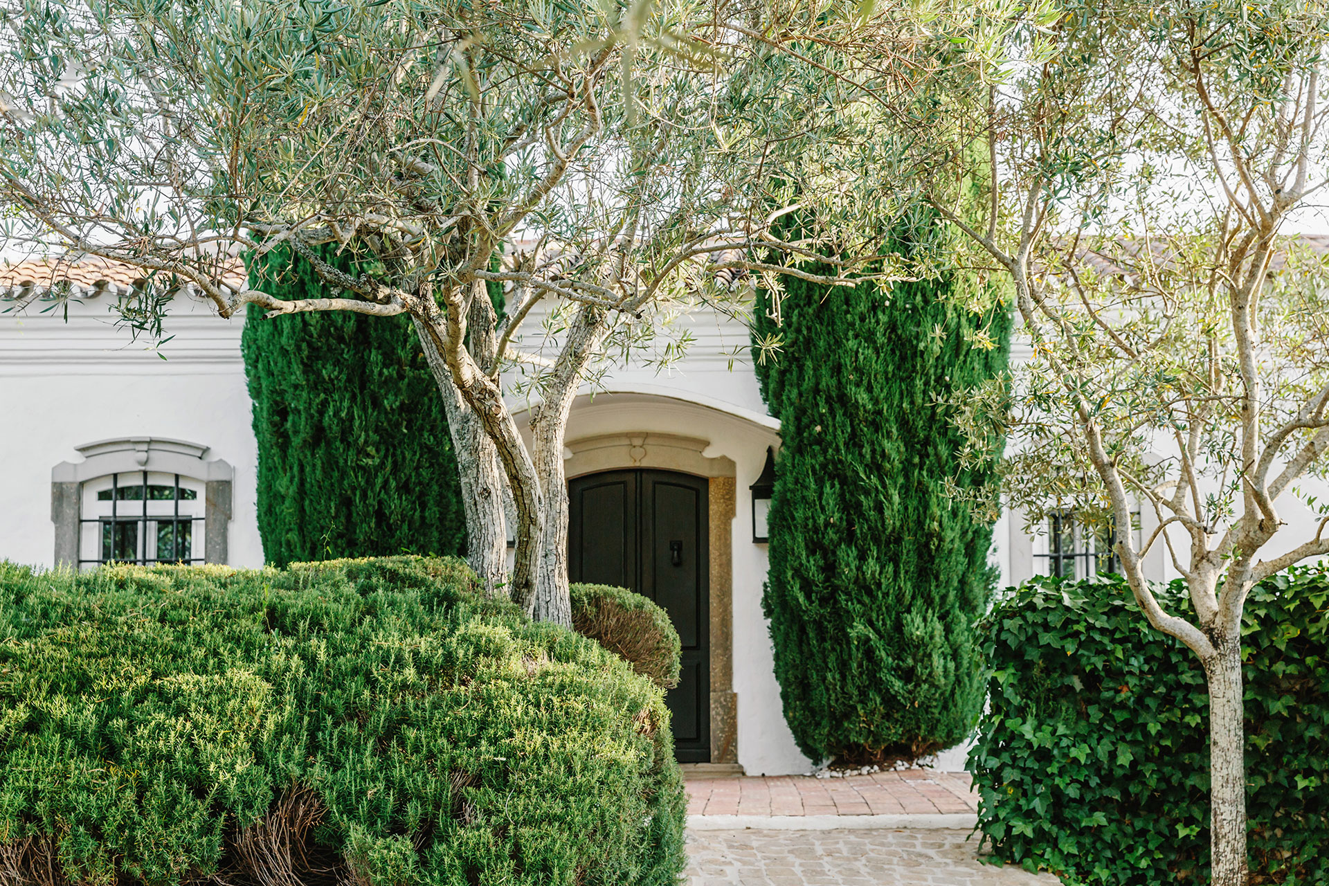 monte-da-palmeira_farmhouse_faro-portugal_exterior-entrance.jpg