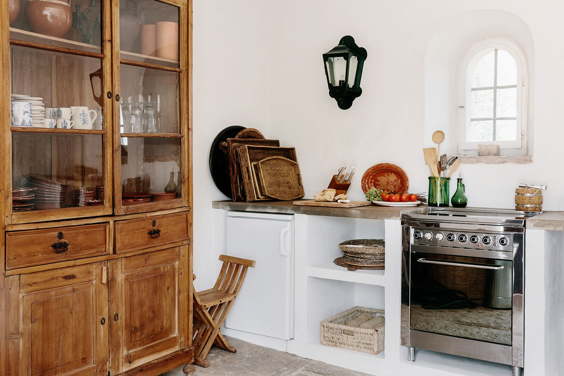 monte-da-palmeira_farmhouse_faro-portugal_interior-kitchen-detail.jpg