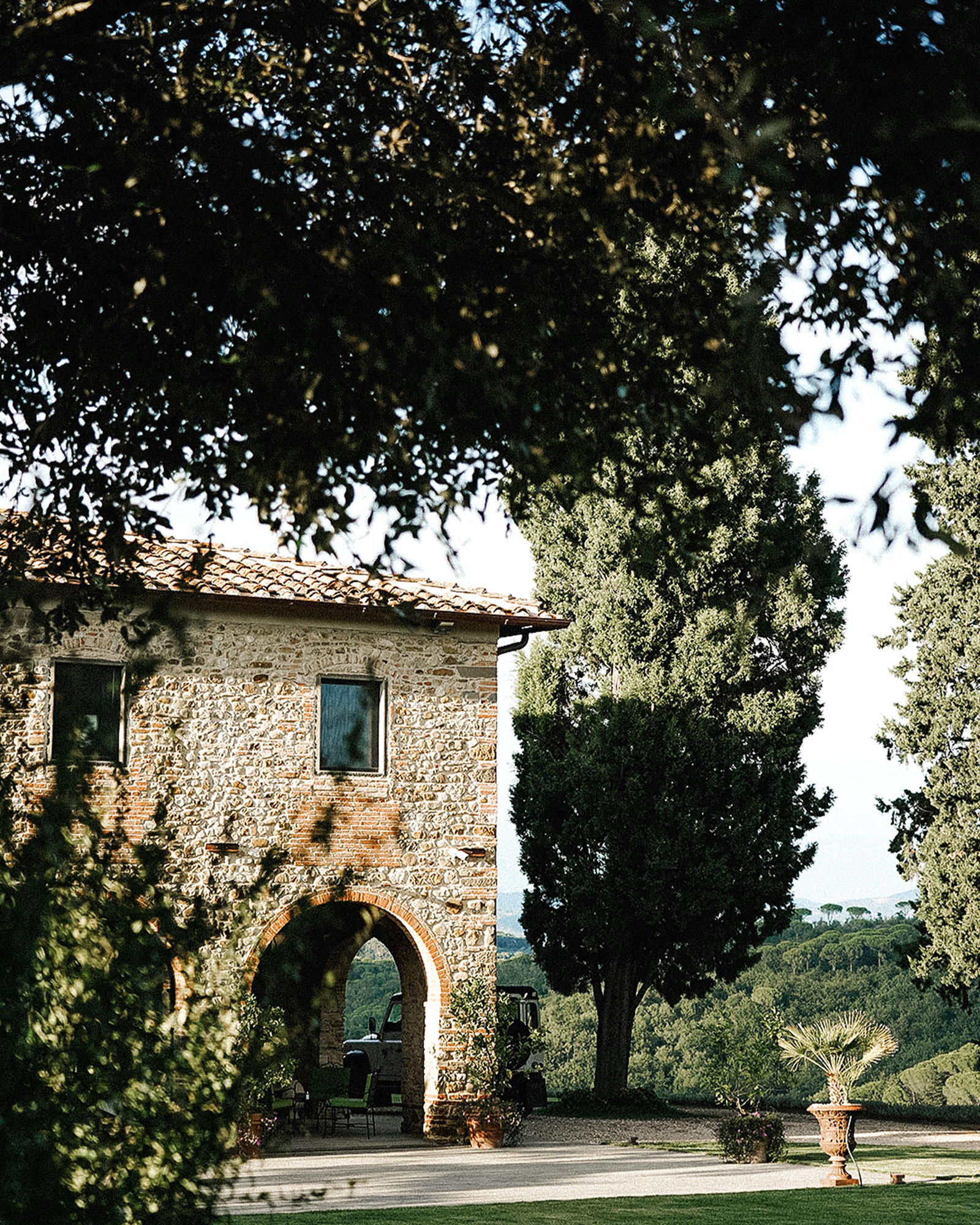 tenuta-la-poggiona-la-colonica_farmhouse_florence-italy_exterior-facade.jpg