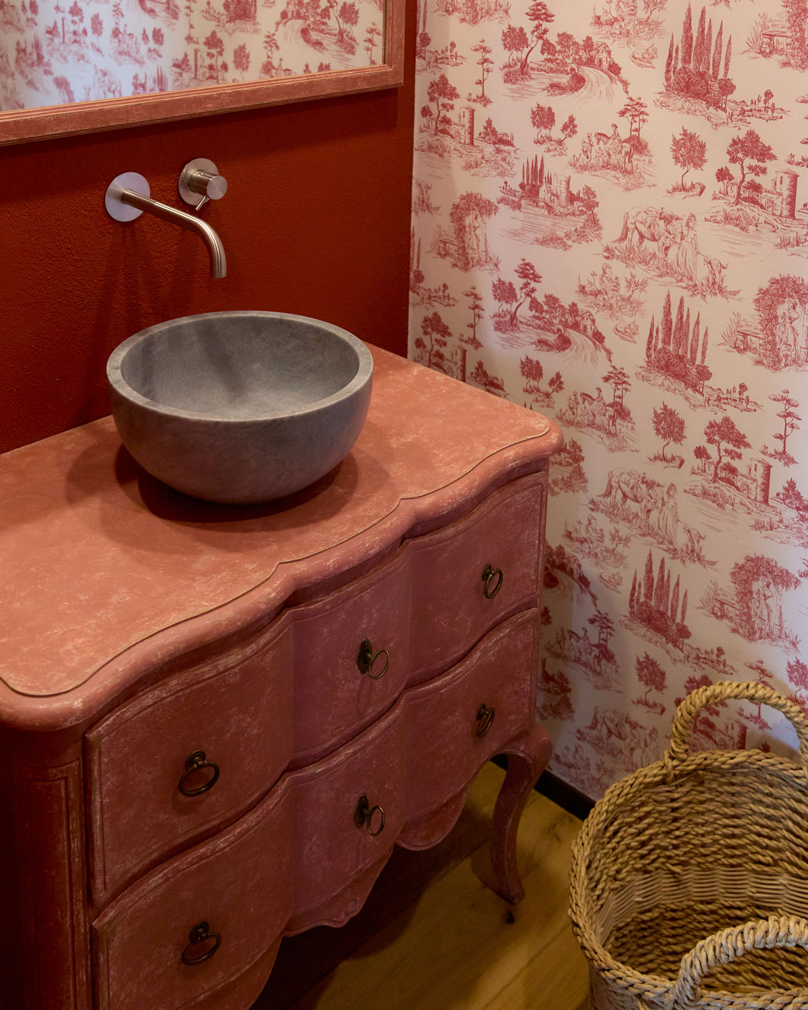 tenuta-la-poggiona-la-colonica_farmhouse_florence-italy_interior-bathroom-detail.jpg