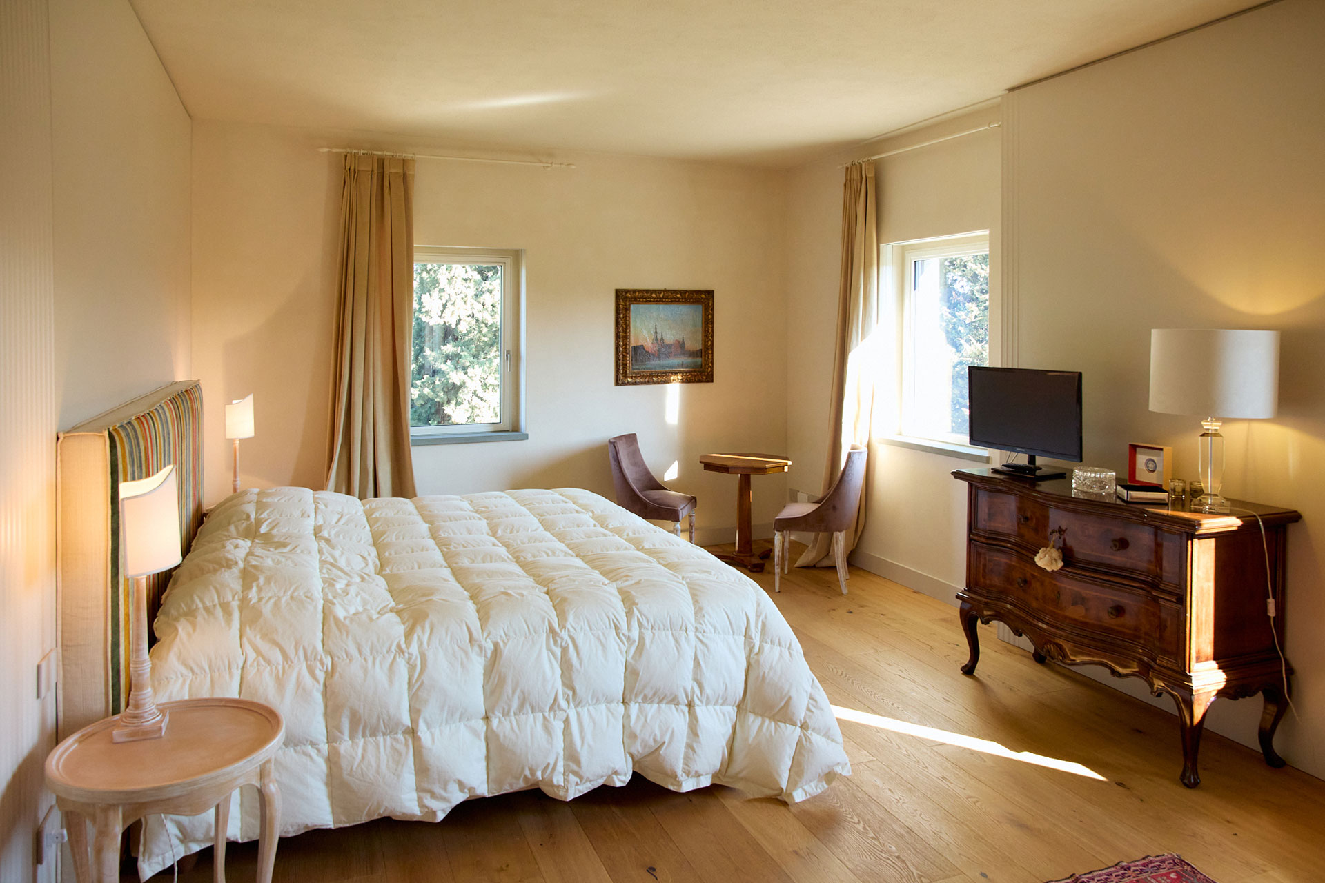 tenuta-la-poggiona-la-colonica_farmhouse_florence-italy_interior-bedroom.jpg