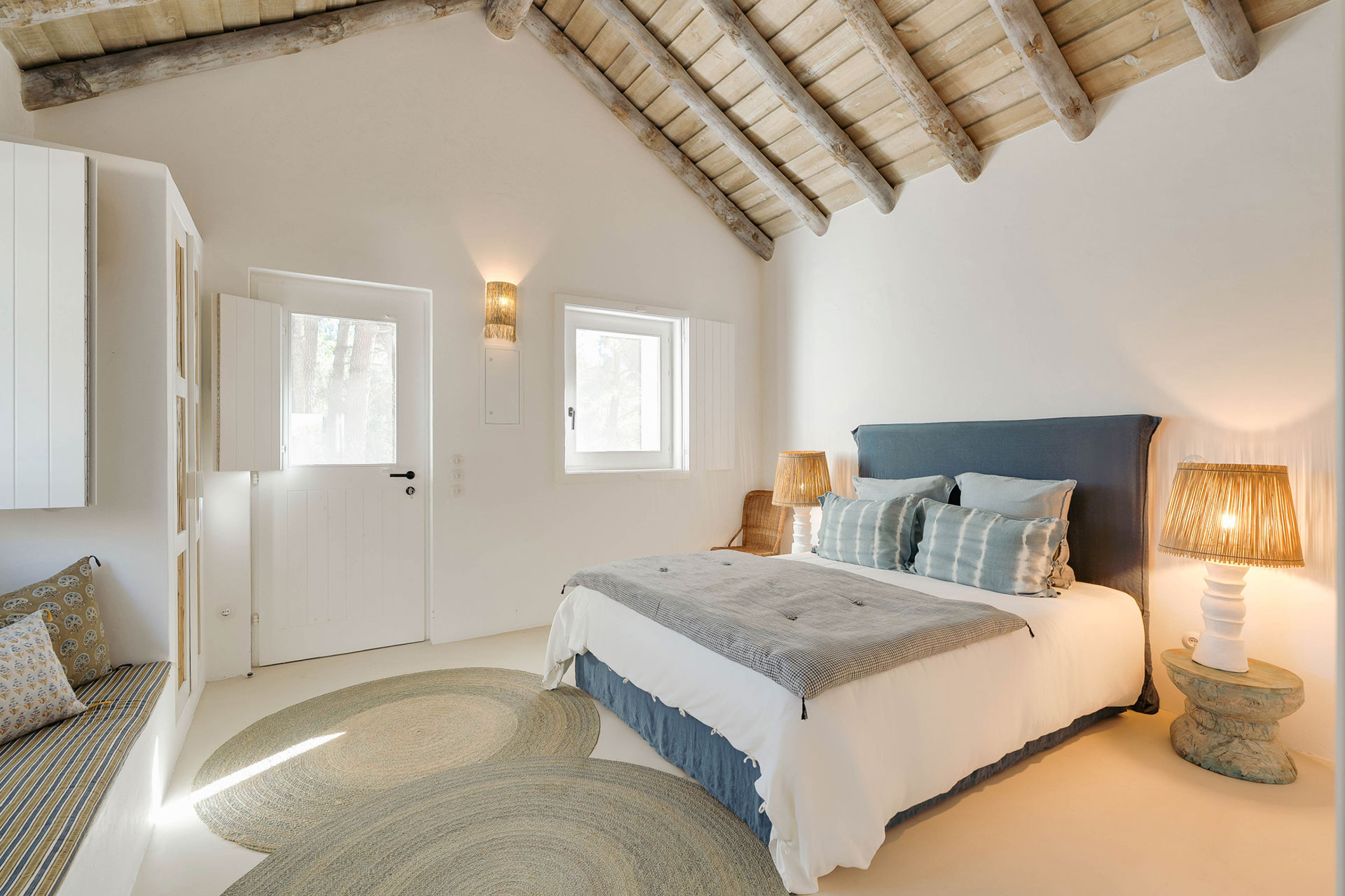 villa-lime_villa_Setubal-comporta-portugal_interior-bed-room-space.jpg