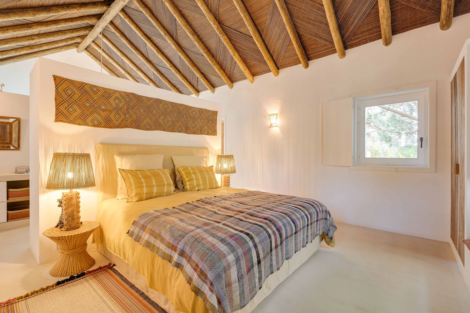 villa-lime_villa_Setubal-comporta-portugal_interior-bedroom.jpg