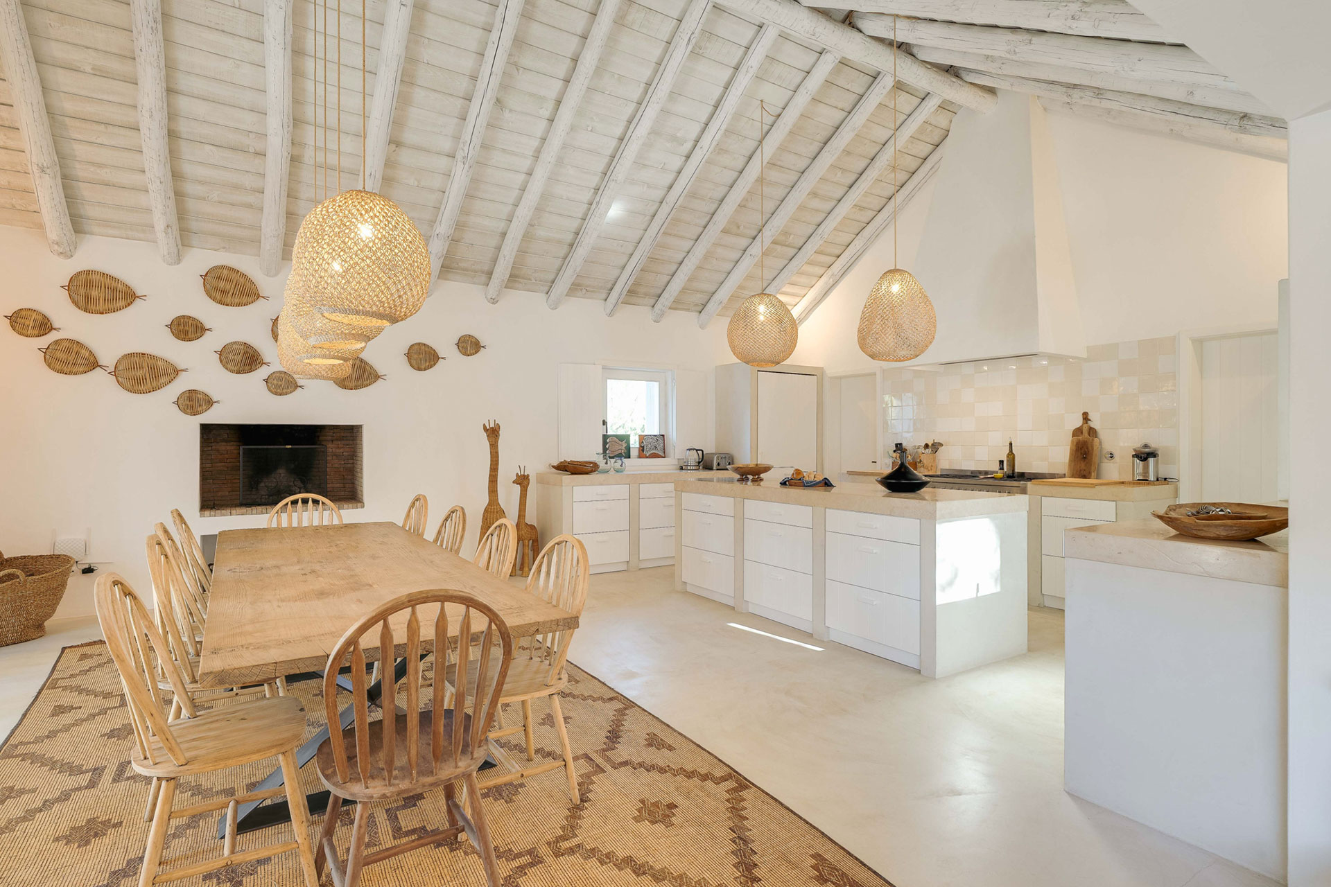 villa-lime_villa_Setubal-comporta-portugal_interior-dining.jpg