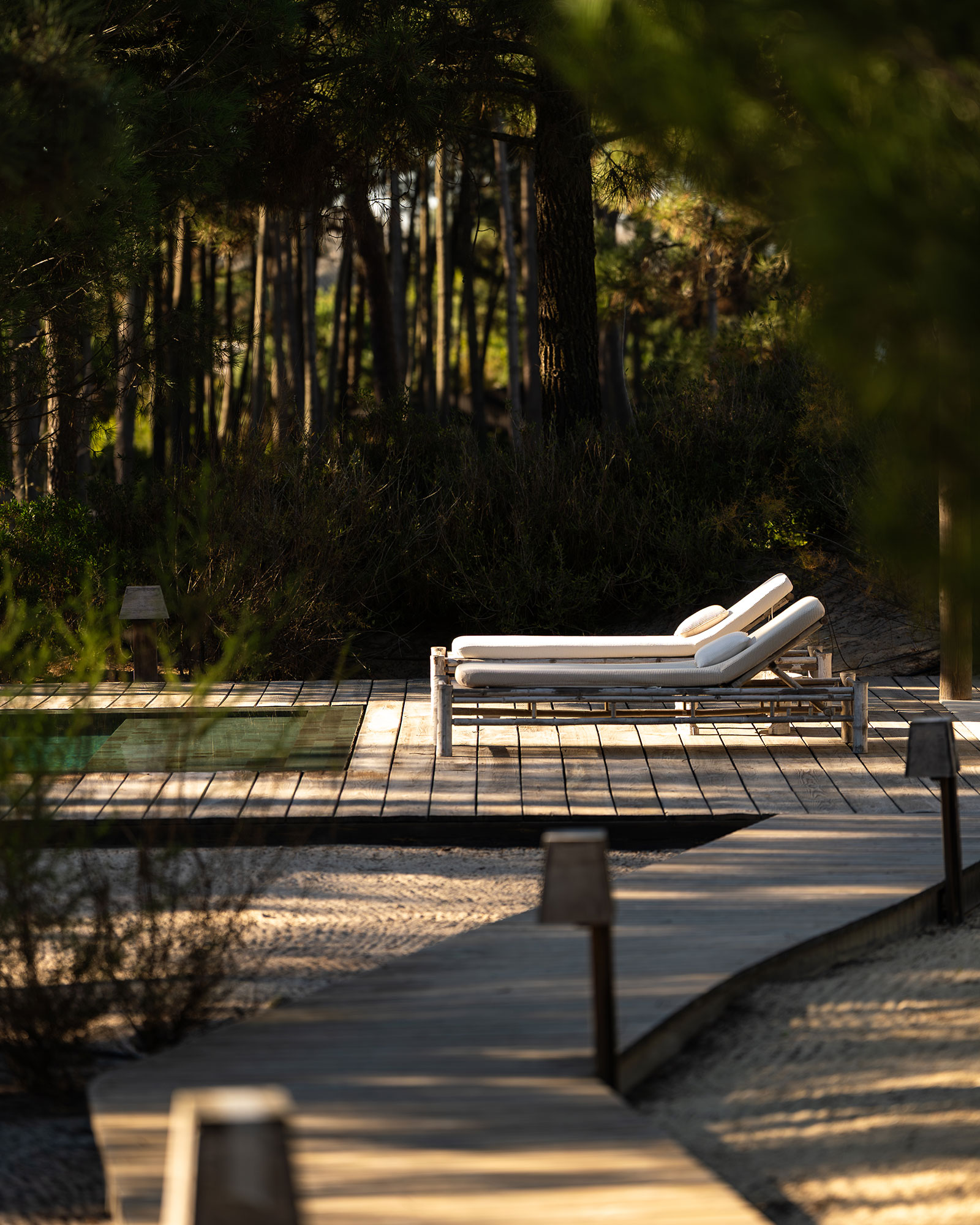 villa-lime_villa_Setubal-portugal_exterior-pallet.jpg