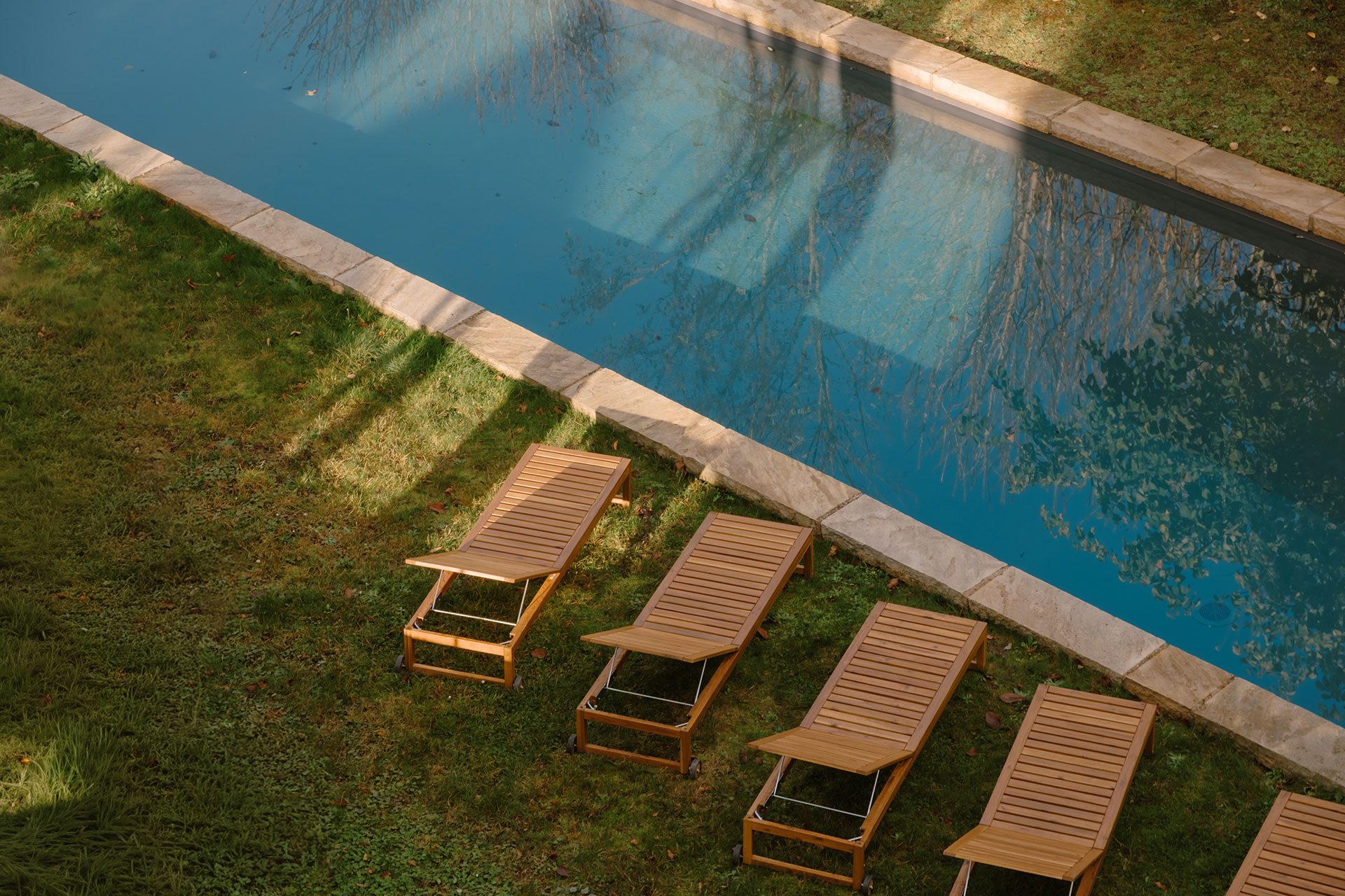 rive_house_muids-normandy-france_exterior-pool-detail.jpg