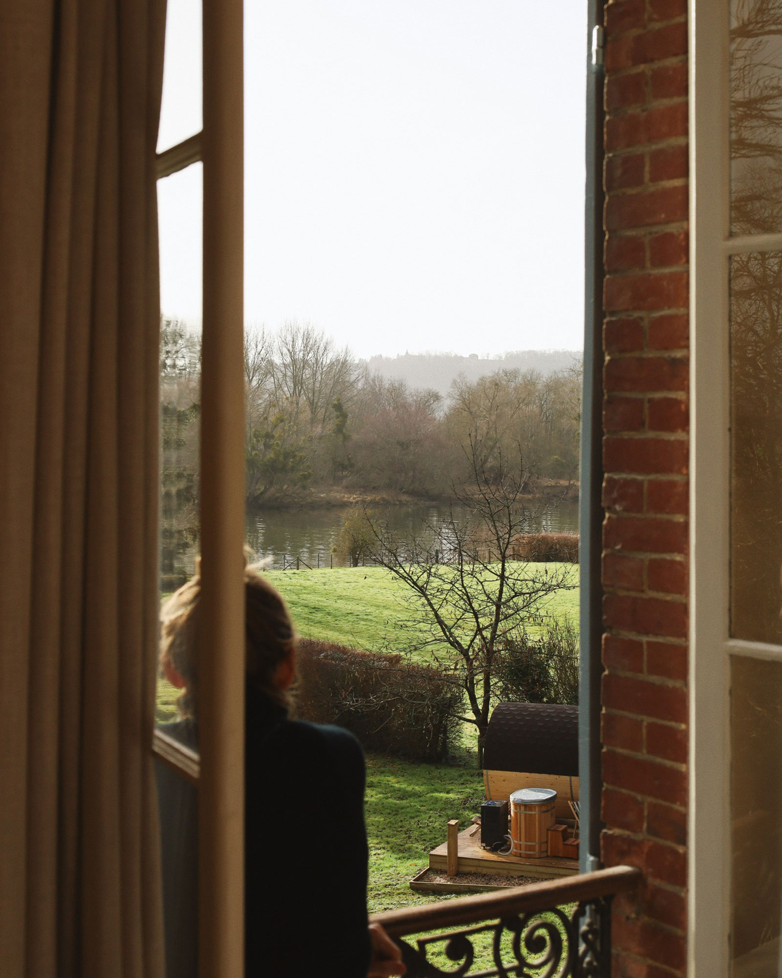 rive_house_muids-normandy-france_interior-view.jpg