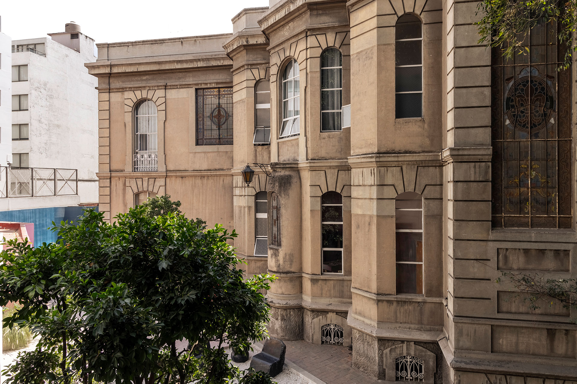 maison-celeste_guesthouse_cdmx-mexico_exterior-detail.jpg