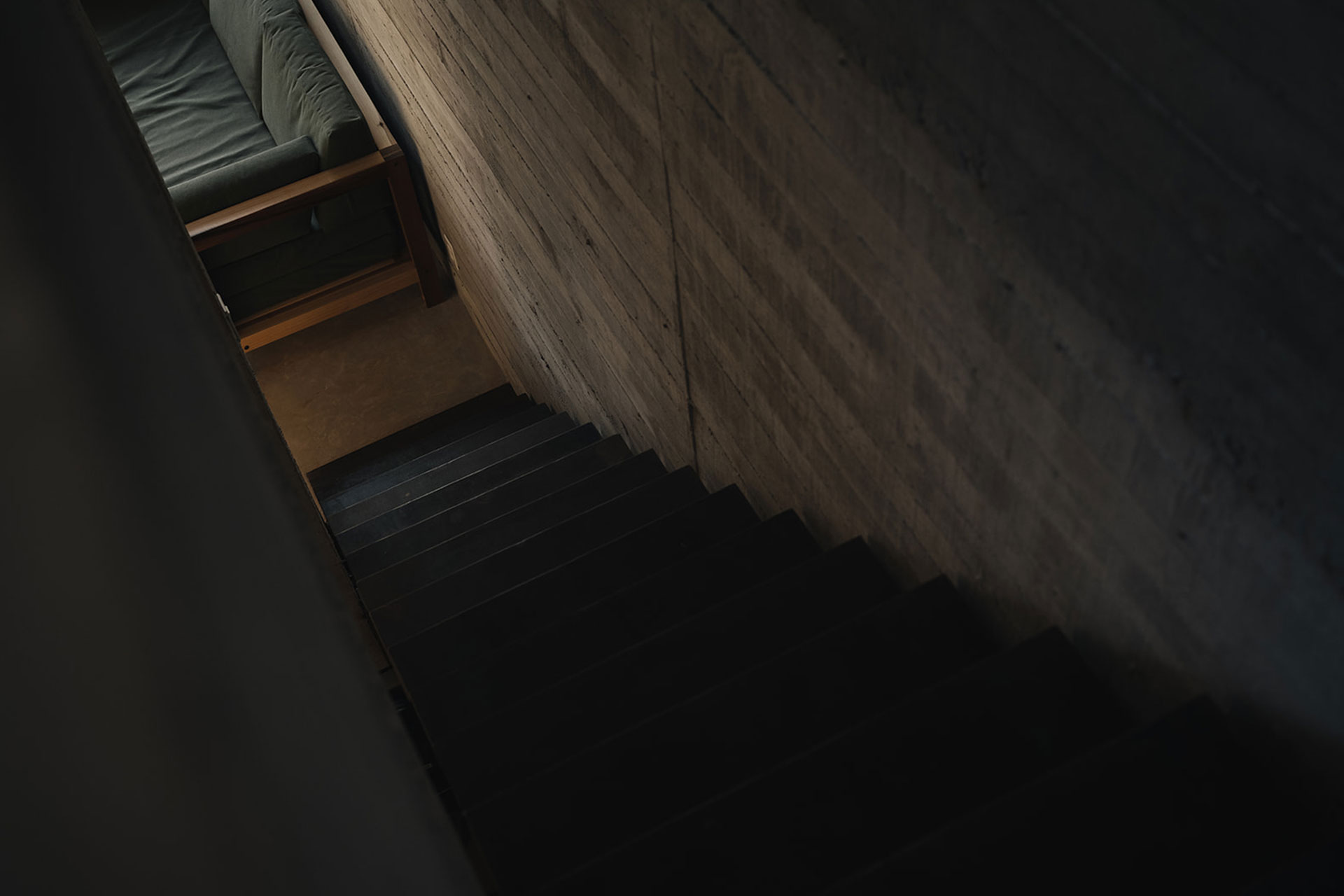 casa-nu_beachhouse_guerrero-mexico_interior-stairs.jpg