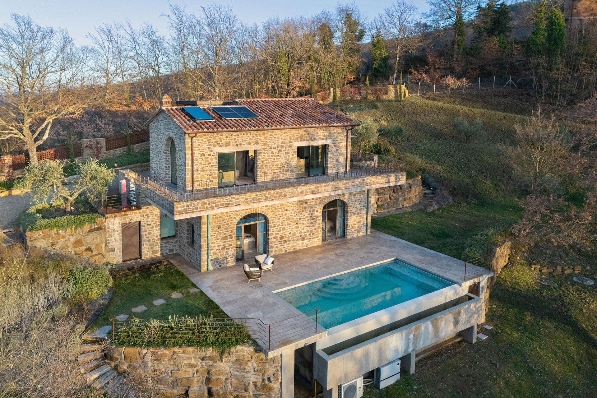 la-torre-umbria_villa_umbria-italy_exterior-drone.jpg