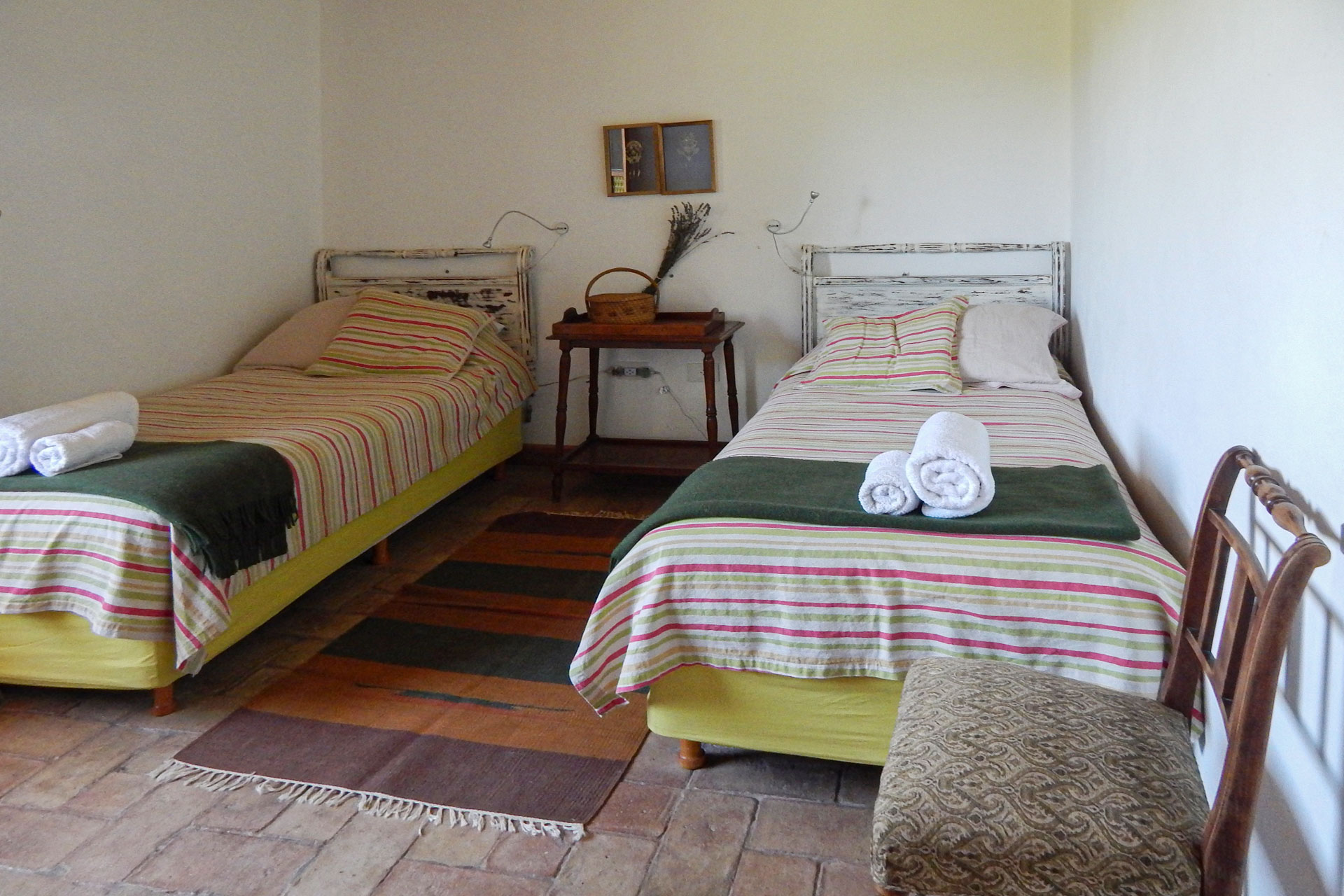 finca-la-gracia-ii_guesthouse_La-Consulta-argentina_interior-beds.jpg
