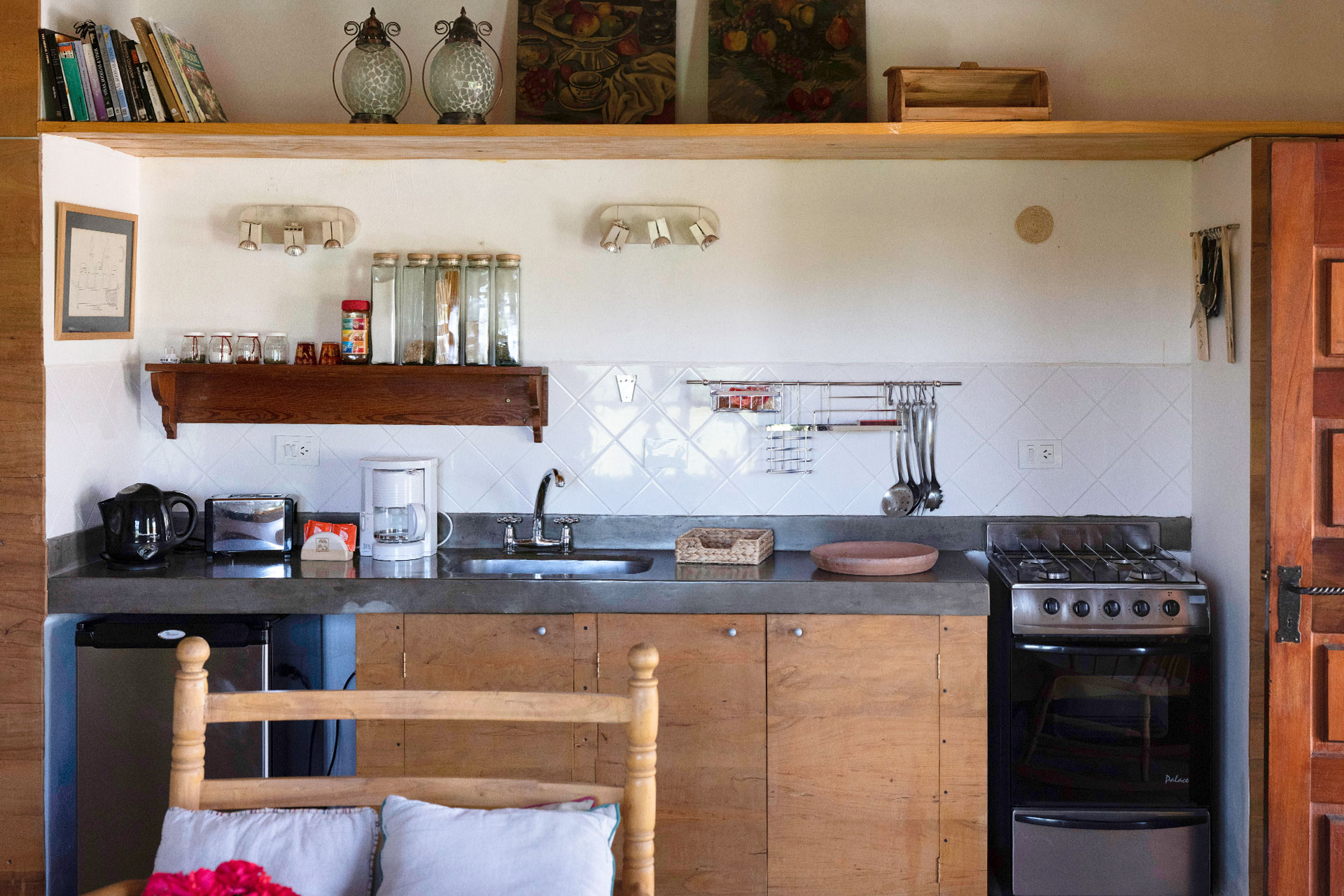 finca-la-gracia-ii_guesthouse_La-Consulta-argentina_interior-kitchen-design.jpg