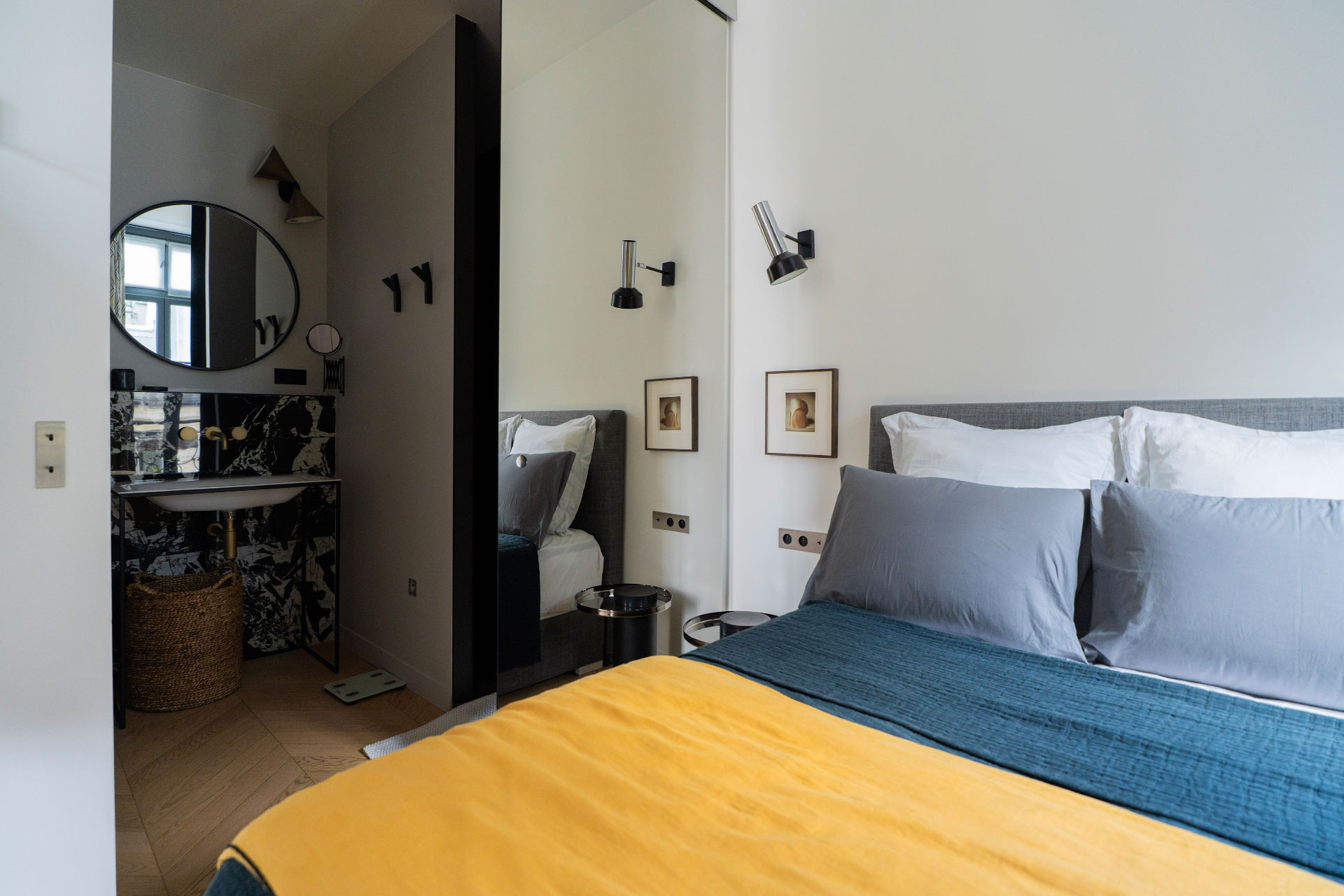 palais-royal-loft_apartment_paris-france_interior-bedroom.jpg